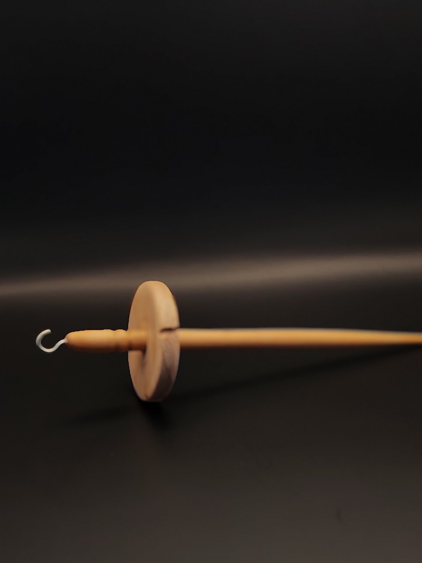 Drop Spindle: Oak Whorl & Larch Shaft (22 cm / 8.66 in, 27 g / 0.95 oz)