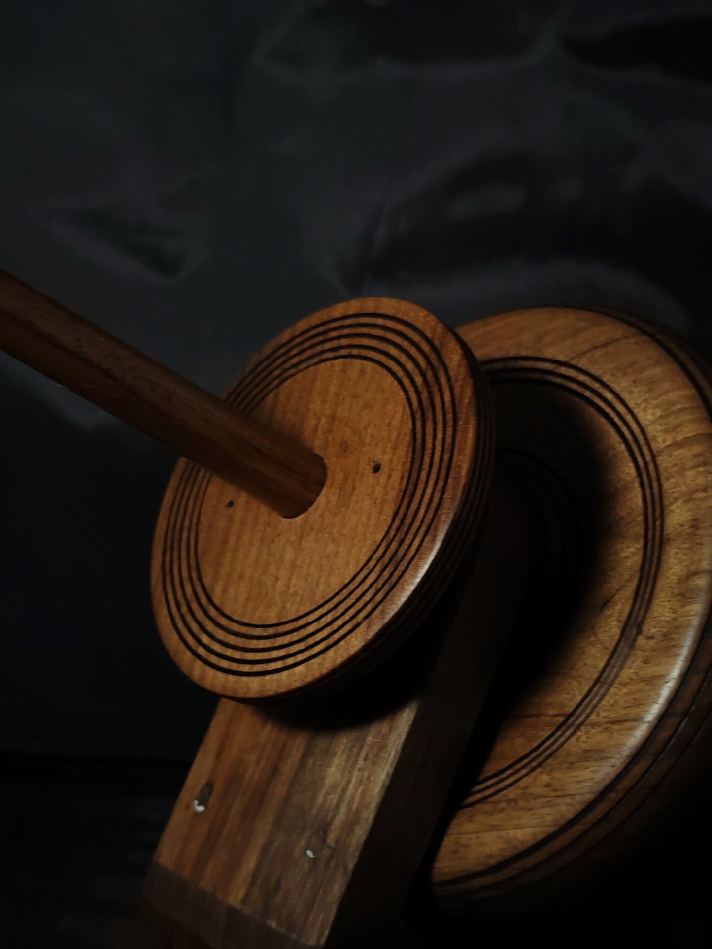 Walnut Kick Spindle – Removable Spindle & Bearing System