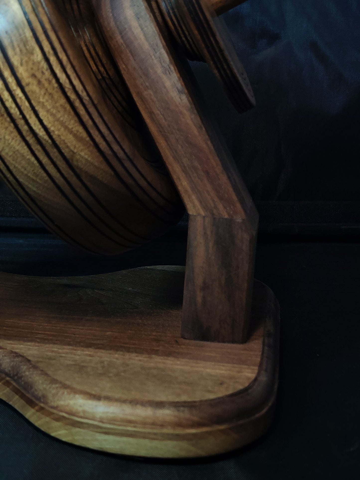 Walnut Kick Spindle for Spinning – Stable Design & Easy Maintenance