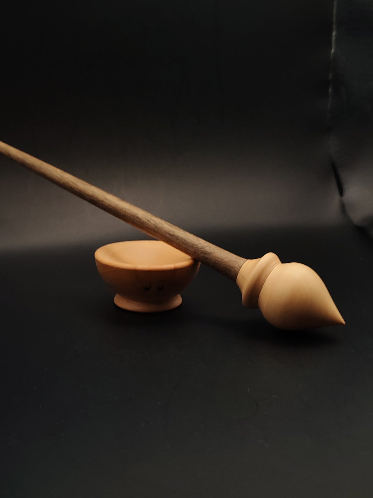Support Spindle Set – Pear Whorl & Walnut Shaft – 24g / 0.85oz, 27cm / 10.62in – With Pear Support Bowl | Organic Wax Finish | Kravelli Spindles