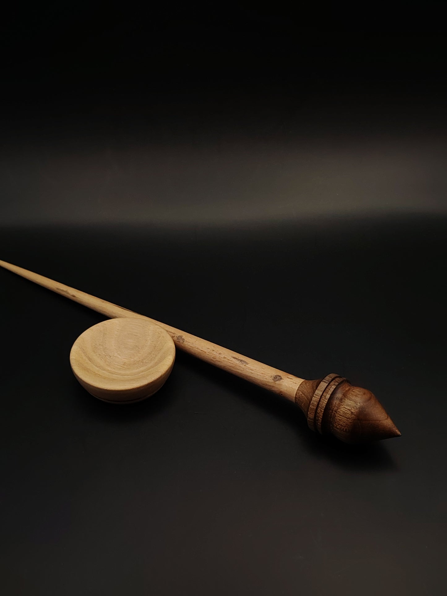 Support Spindle Set – Dark Walnut Whorl & White Walnut Shaft – 18g / 0.63oz, 26.5cm / 10.43in – With White Walnut Support Bowl | Lightweight Spindle for Fine Fibers | Kravelli Spindles