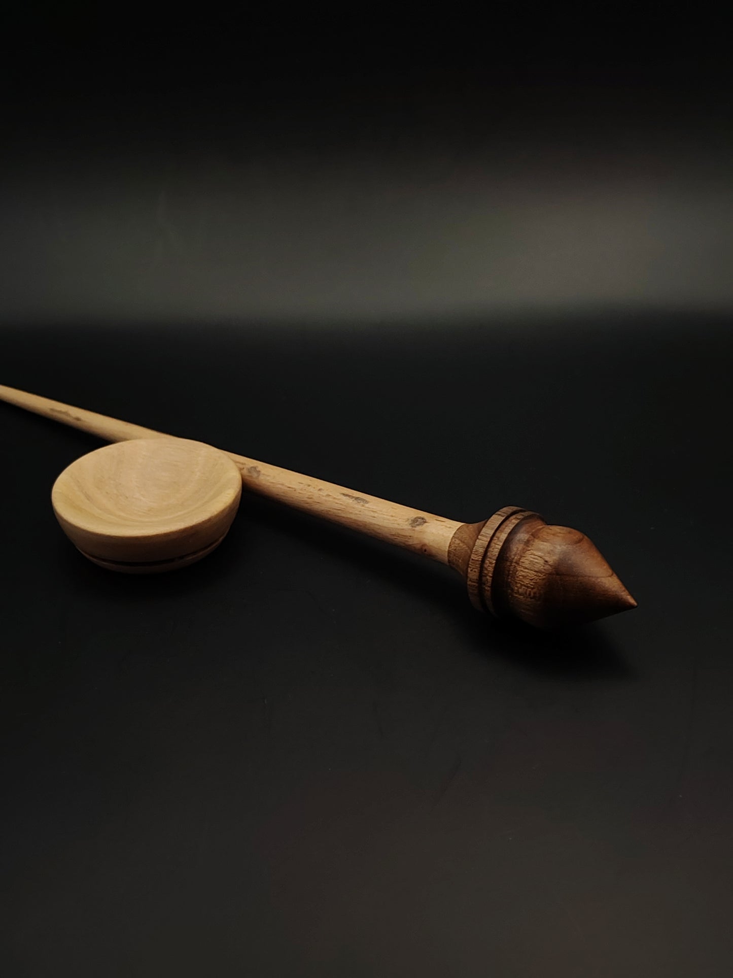 Support Spindle Set – Dark Walnut Whorl & White Walnut Shaft – 18g / 0.63oz, 26.5cm / 10.43in – With White Walnut Support Bowl | Lightweight Spindle for Fine Fibers | Kravelli Spindles