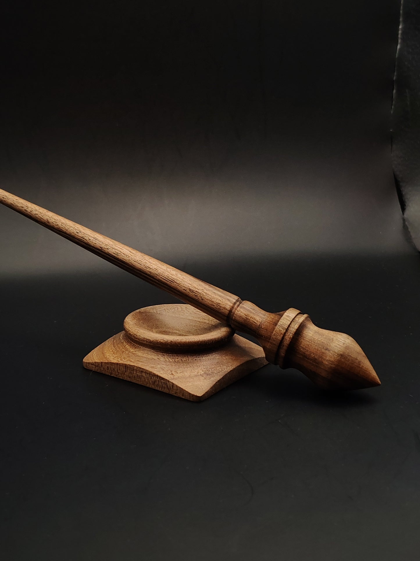 Walnut Support Spindle Set – 21g / 0.74oz, 25cm / 9.84in – With Matching Walnut Support Bowl | Organic Wax Finish | Kravelli Spindles