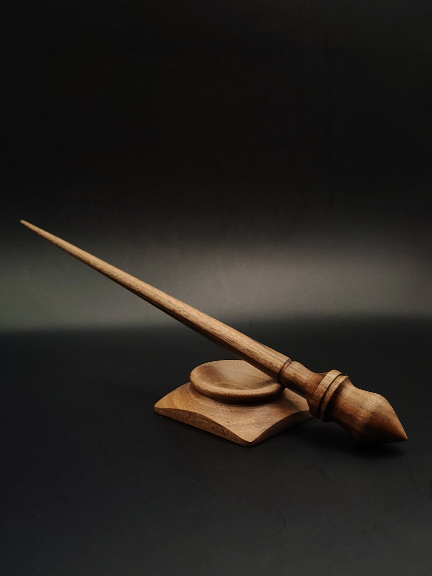 Walnut Support Spindle Set – 21g / 0.74oz, 25cm / 9.84in – With Matching Walnut Support Bowl | Organic Wax Finish | Kravelli Spindles