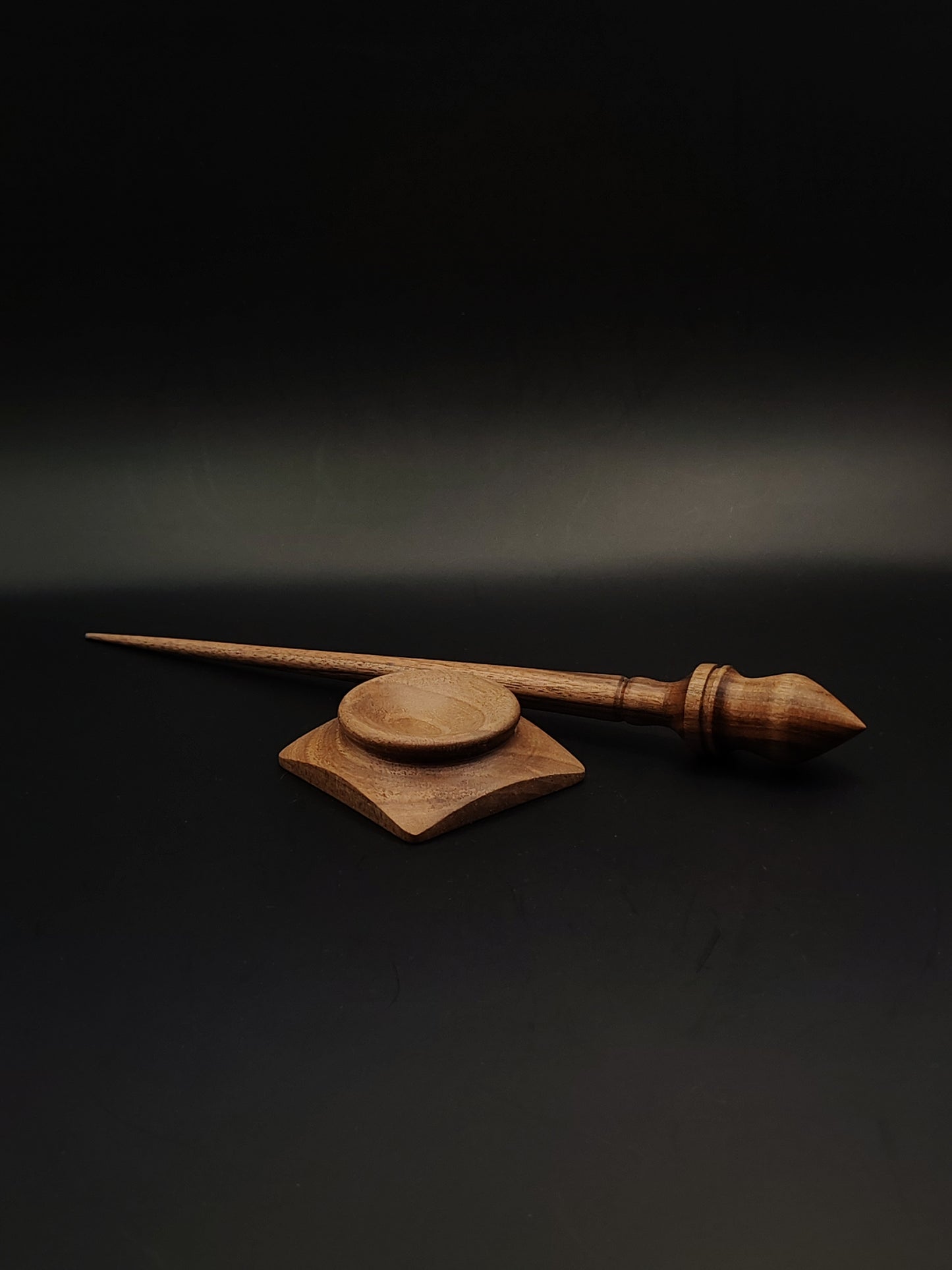 Walnut Support Spindle Set – 21g / 0.74oz, 25cm / 9.84in – With Matching Walnut Support Bowl | Organic Wax Finish | Kravelli Spindles