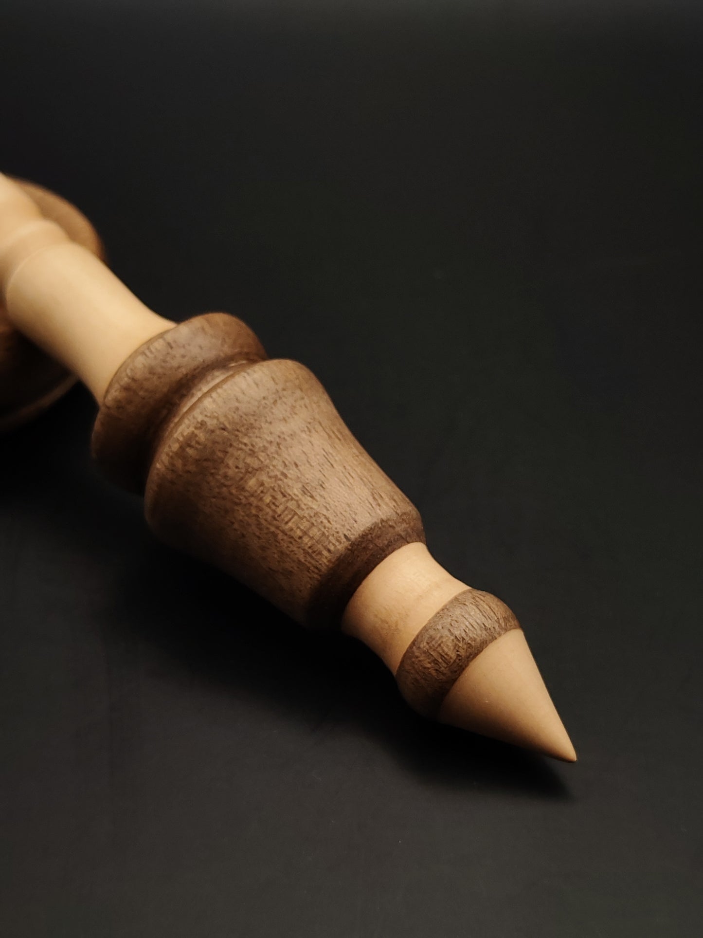 Support Spindle – Walnut & Pear Wood – 23g / 0.81oz, 27.5cm / 10.82in – With Walnut Support Bowl | Medium-Light Supported Spindle for Wool & Blends | Kravelli Spindles