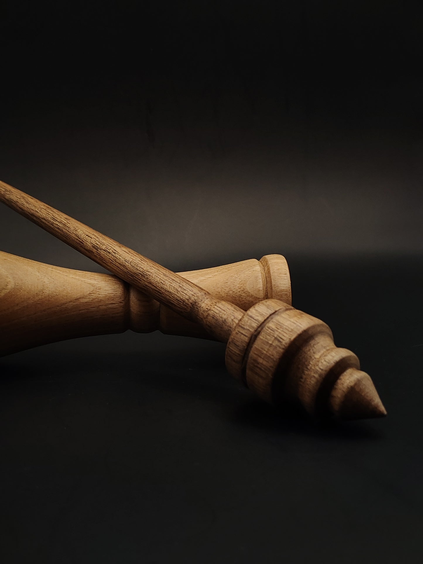 Walnut Support Spindle Set – 22g / 0.77oz, 26cm / 10.23in – With Oak Lap Support Bowl | Medium-Light Spindle for Supported Spinning | Kravelli Spindles