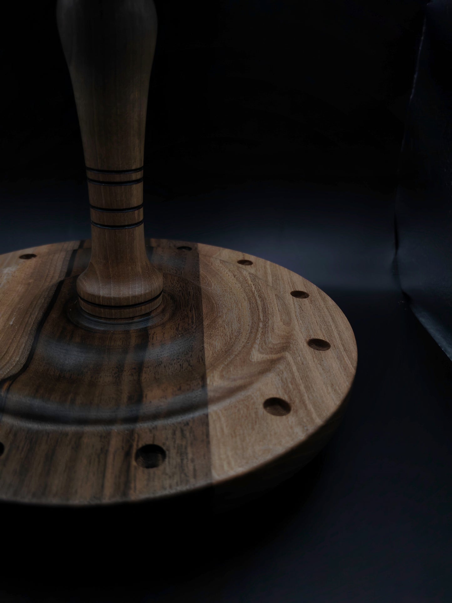 Walnut & Oak Spindle Stand – Holds 12 Drop or Support Spindles (17 cm / 6.69 in Between Discs)