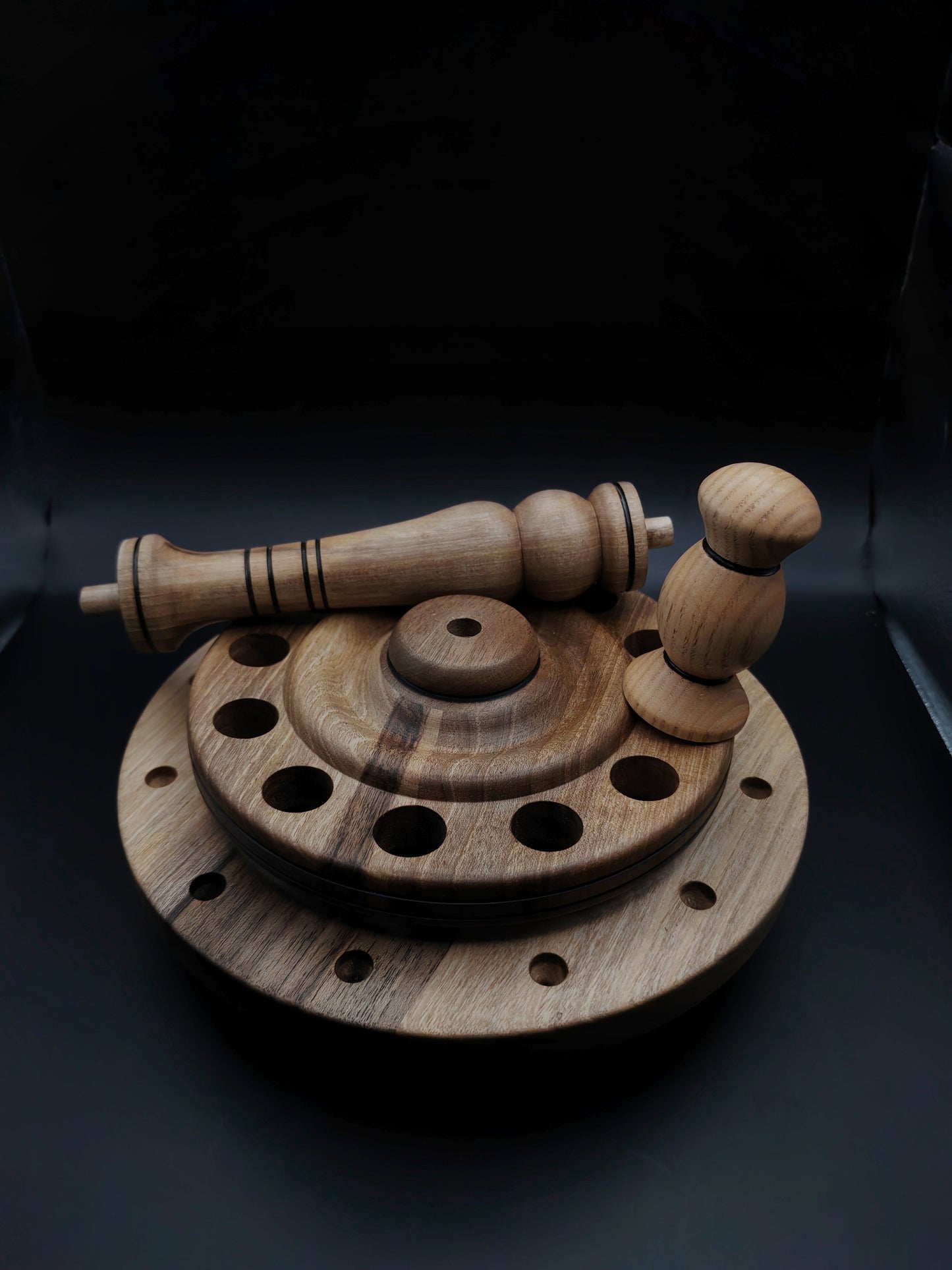 Walnut & Oak Spindle Stand – Holds 12 Drop or Support Spindles (17 cm / 6.69 in Between Discs)