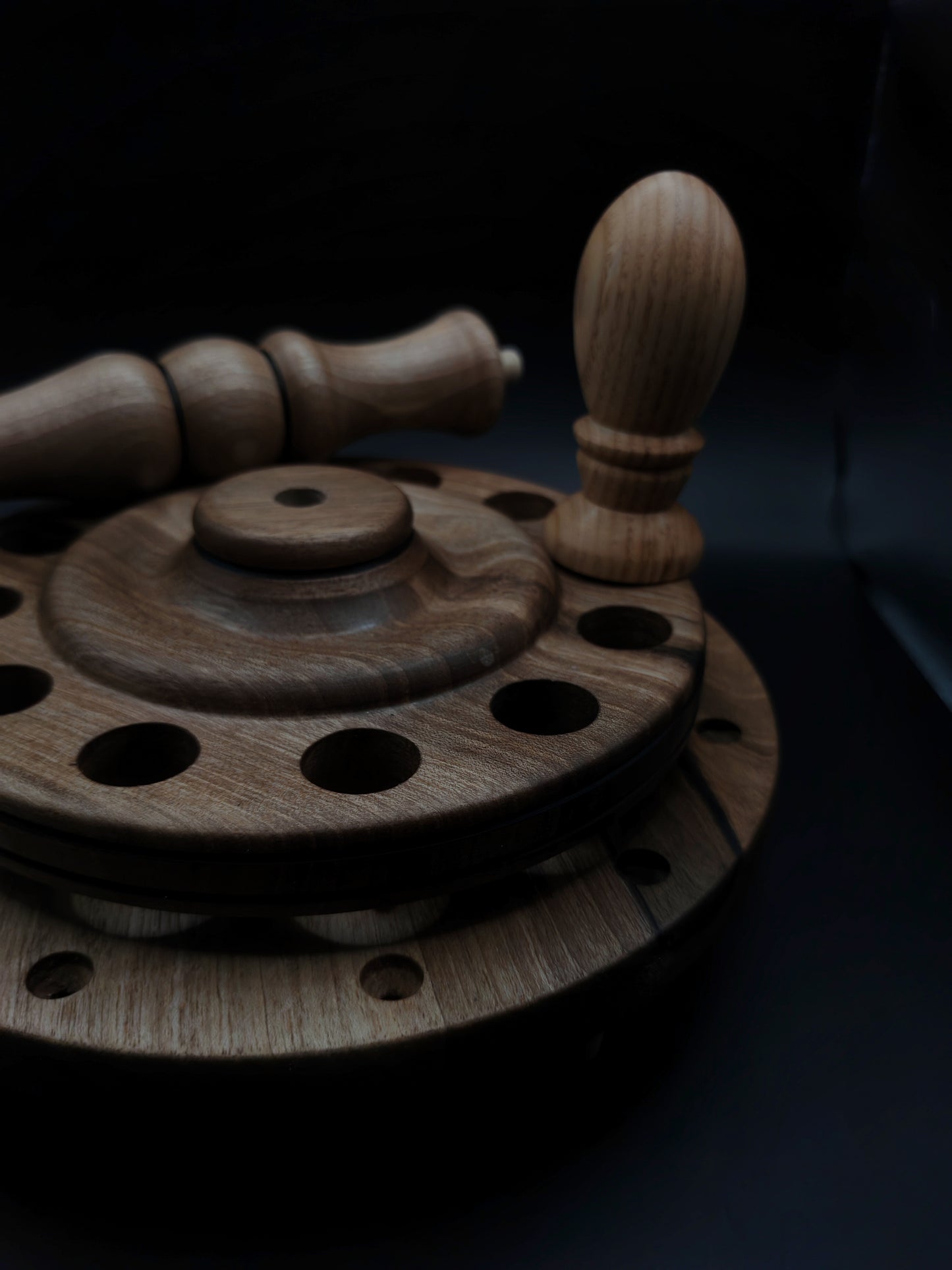 Crafted Walnut Spindle Organizer with Oak Accent – 12 Spindle Capacity (17 cm / 6.69 in Spacing)