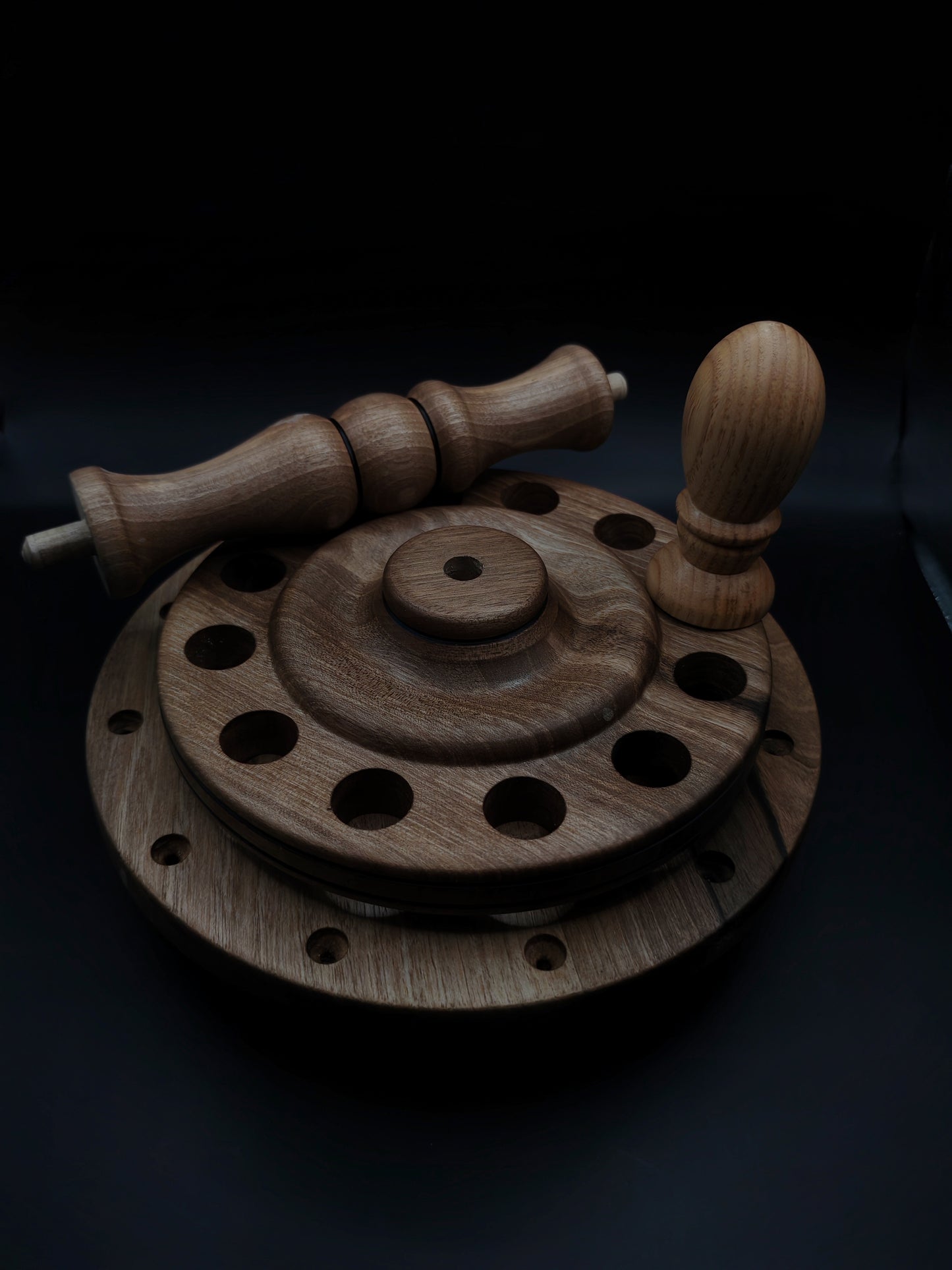 Crafted Walnut Spindle Organizer with Oak Accent – 12 Spindle Capacity (17 cm / 6.69 in Spacing)