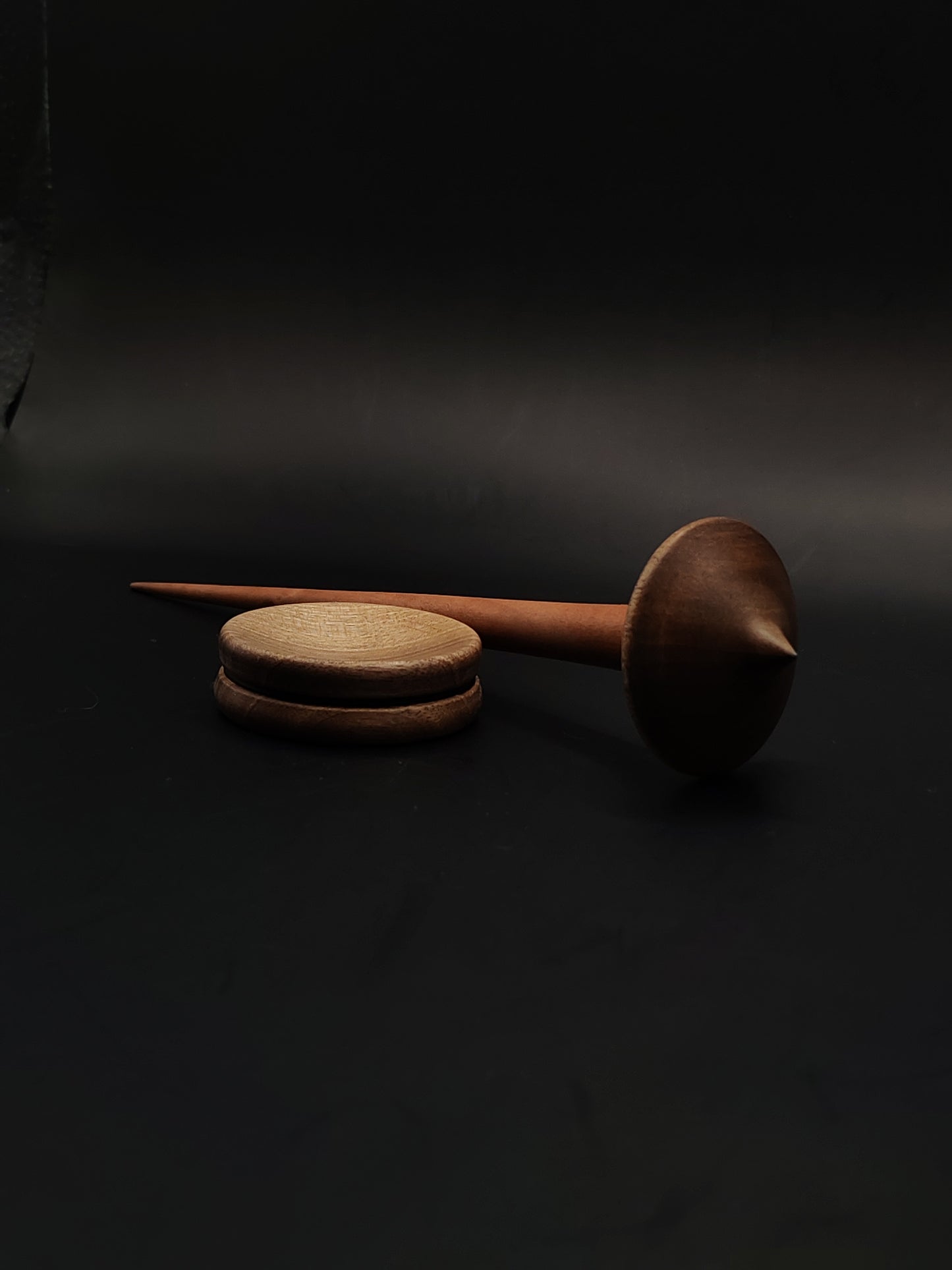 Support Spindle for Yarn Spinning – Elm & Walnut Wood (18 g, 20.5 cm) with Walnut Support Bowl | Handcrafted Spinning Tool by Kravelli