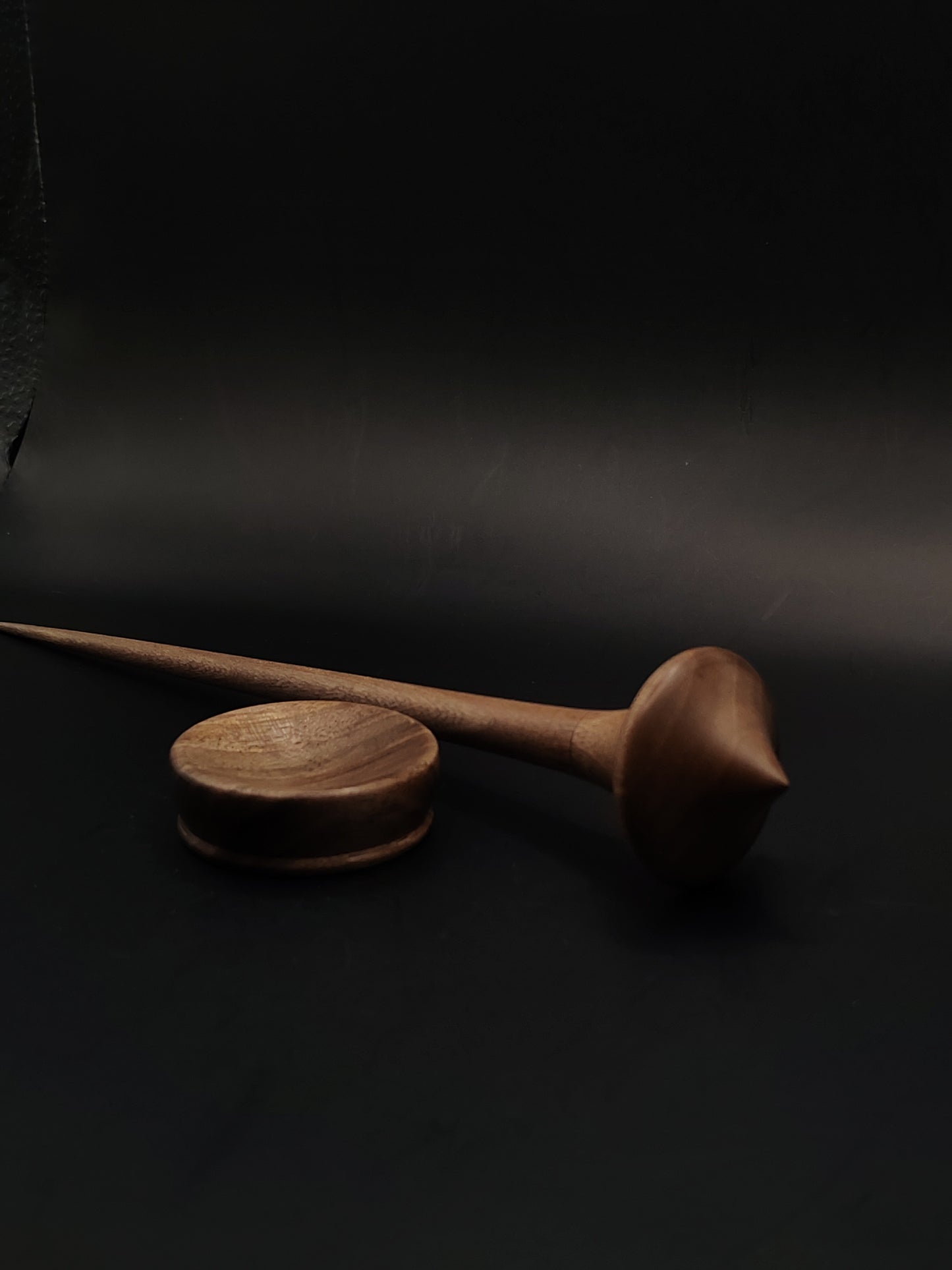 Support Spindle for Yarn Spinning – 26 cm (24 g) Walnut Wood Set with Bowl | Handcrafted Spinning Tool by Kravelli