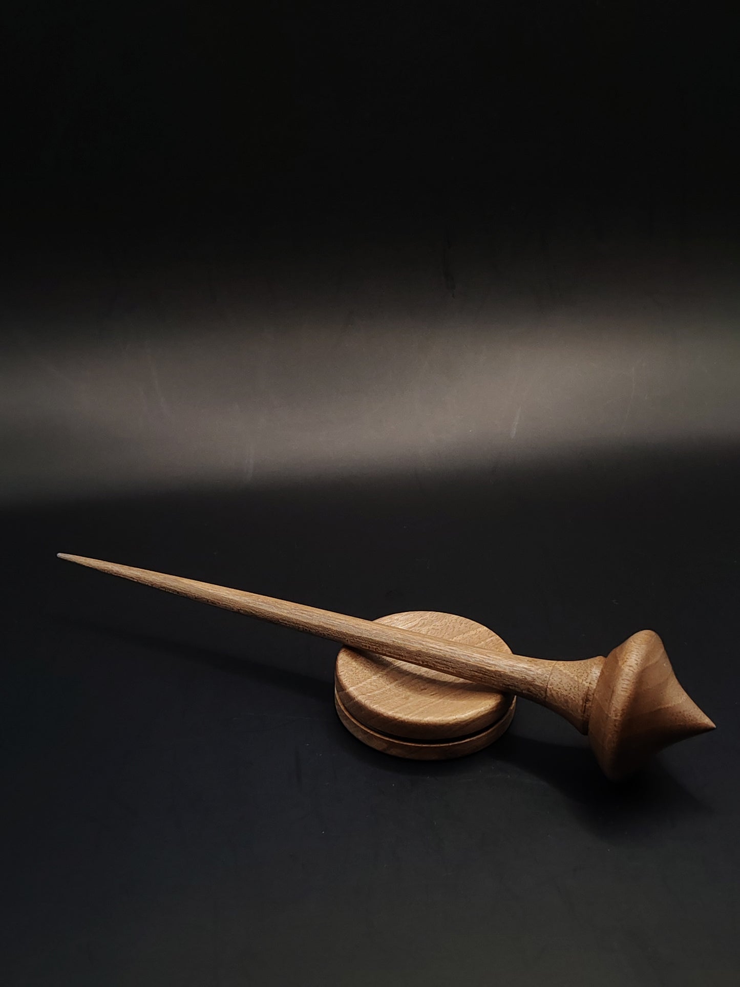 Support Spindle for Yarn Spinning – 20 cm (18 g) Walnut Wood with Grey Walnut Bowl | Compact Handcrafted Tool by Kravelli