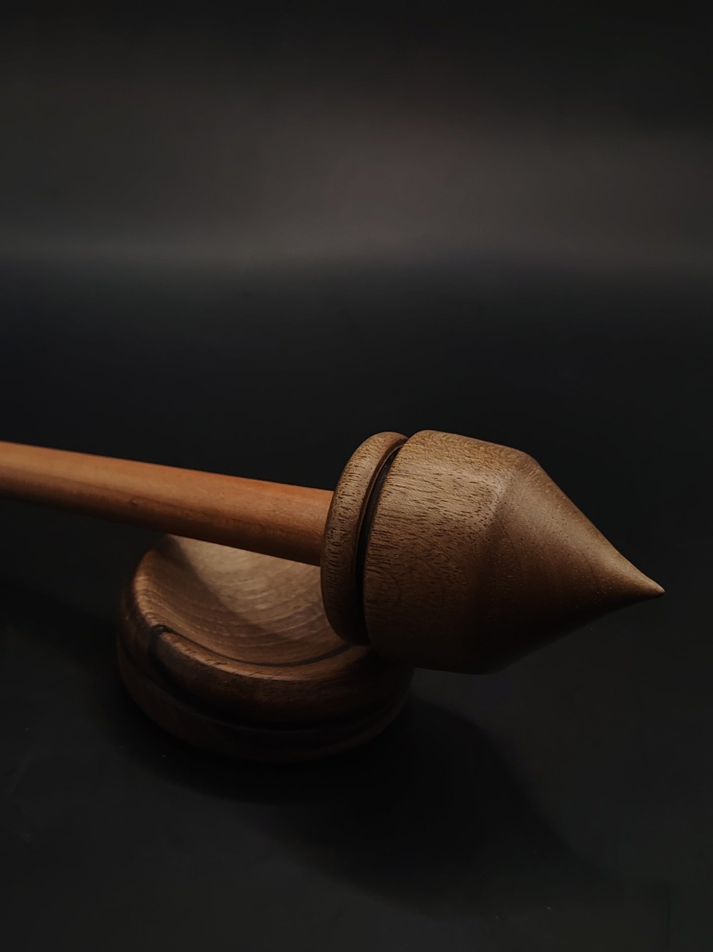 Support Spindle for Yarn Spinning – Walnut Whorl & Mulberry Shaft | 26 cm (37 g) | Set with Walnut Support Bowl | Handcrafted by Kravelli