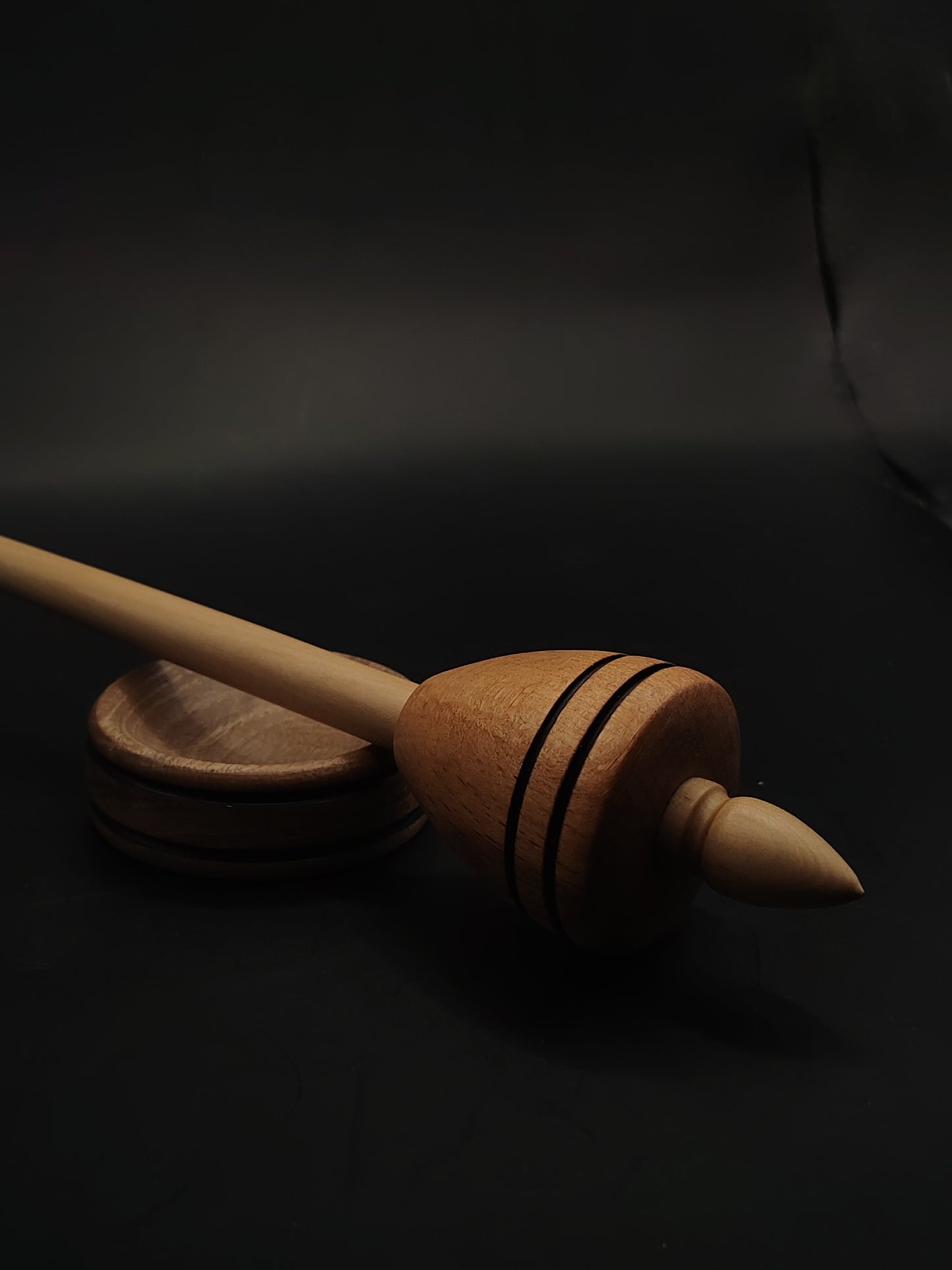 Support Spindle for Yarn Spinning – Pear Shaft & Beech Whorl (28 cm, 37 g) with Walnut Support Bowl | Handcrafted by Kravelli