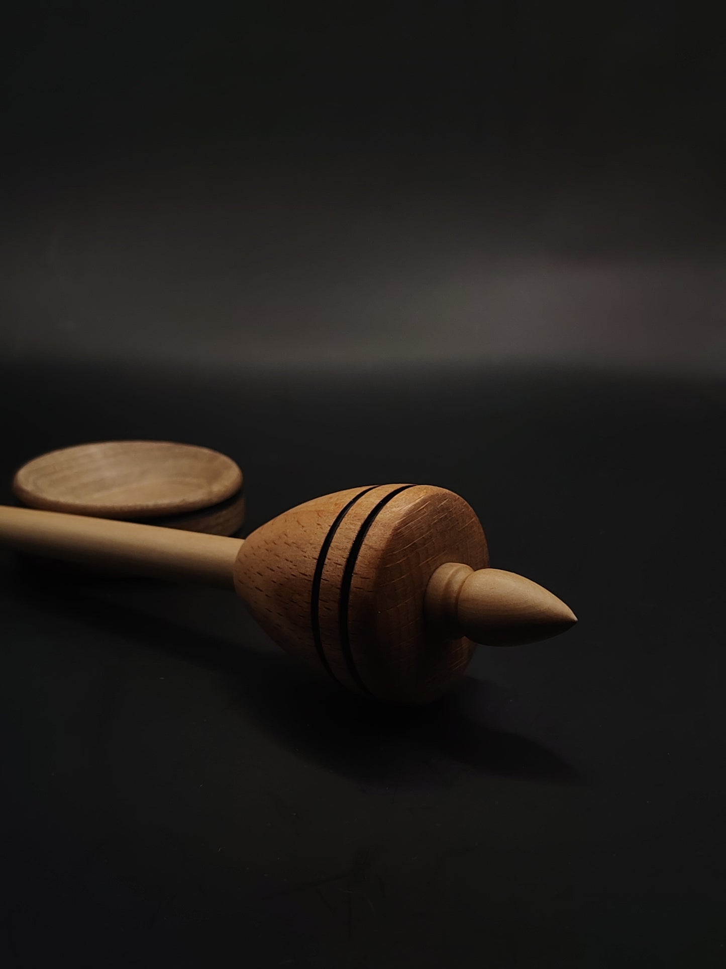 Support Spindle for Yarn Spinning – Pear Shaft & Beech Whorl (28 cm, 37 g) with Walnut Support Bowl | Handcrafted by Kravelli