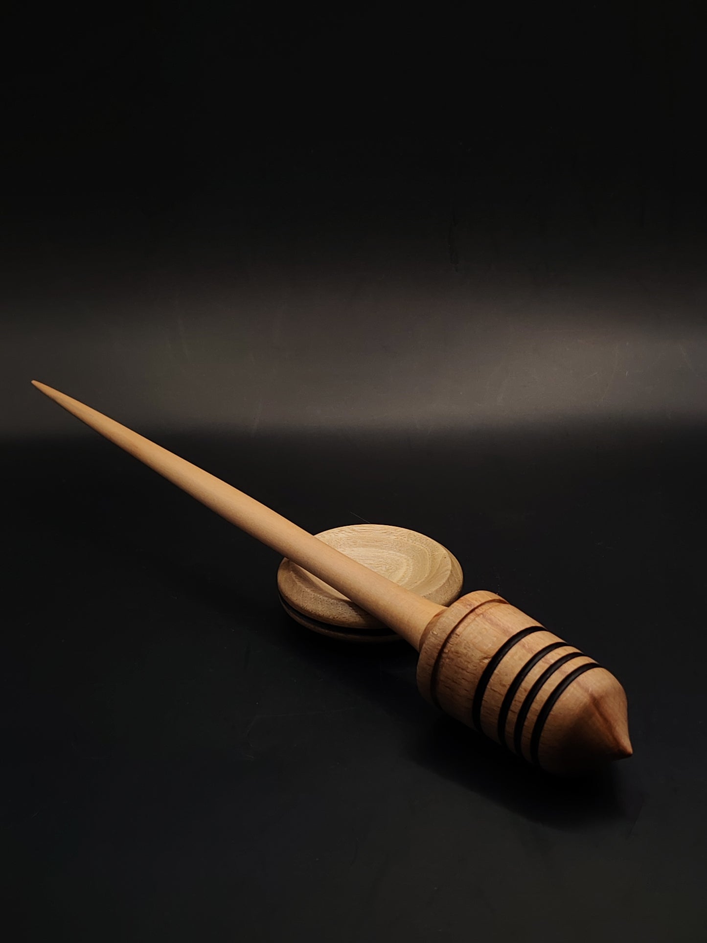 Support Spindle for Yarn Spinning – Beech Whorl & Pear Shaft | 27.5 cm (33 g) | Set with Walnut Support Bowl | Handcrafted by Kravelli