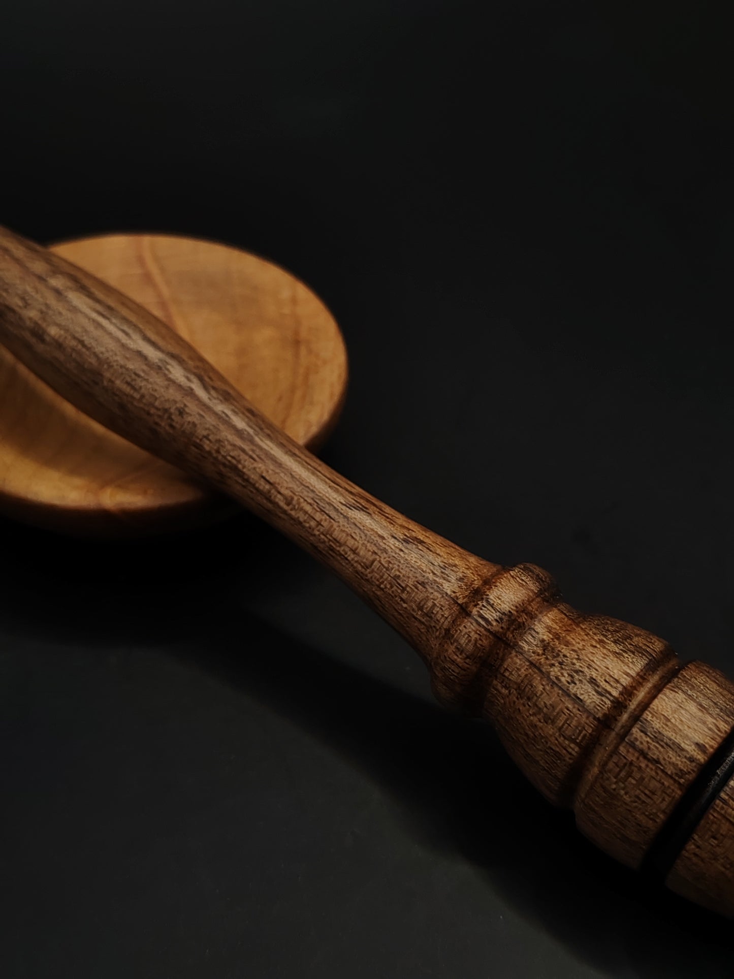 Support Spindle for Yarn Spinning – Artisan Walnut Wood | 23.5 cm (23 g) | Set with Walnut Support Bowl | Handcrafted by Kravelli