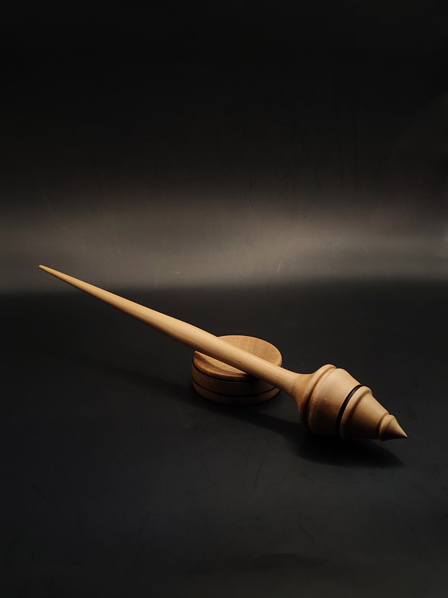 Support Spindle for Yarn Spinning – Apple Wood | 28 cm (36 g) | Set with Walnut Bowl | Handcrafted by Kravelli