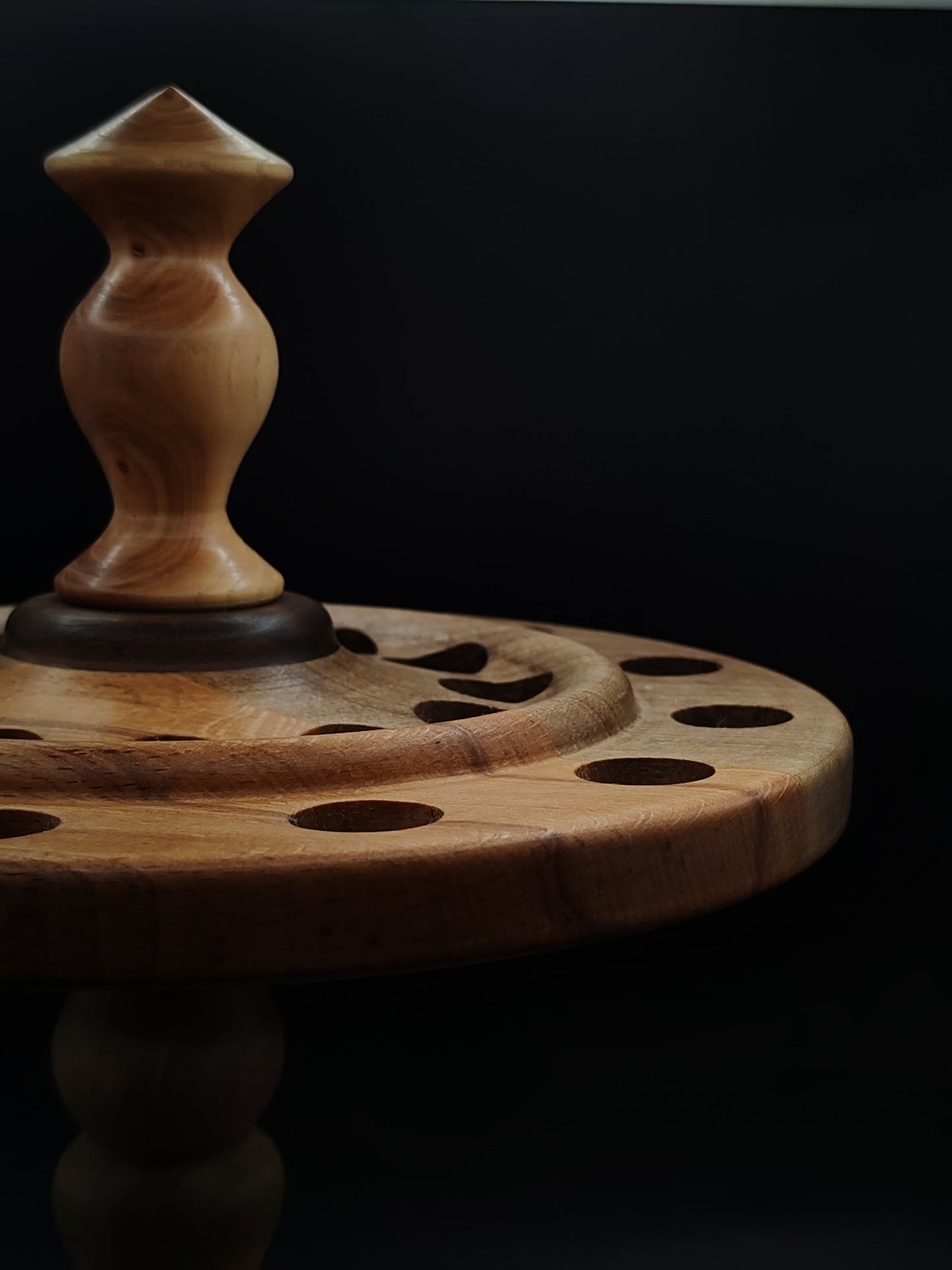 Spindle Stand for 24 Support & Drop Spindles – Beech, Walnut & Elm Wood | 17 cm Height | Handcrafted Organizer by Kravelli