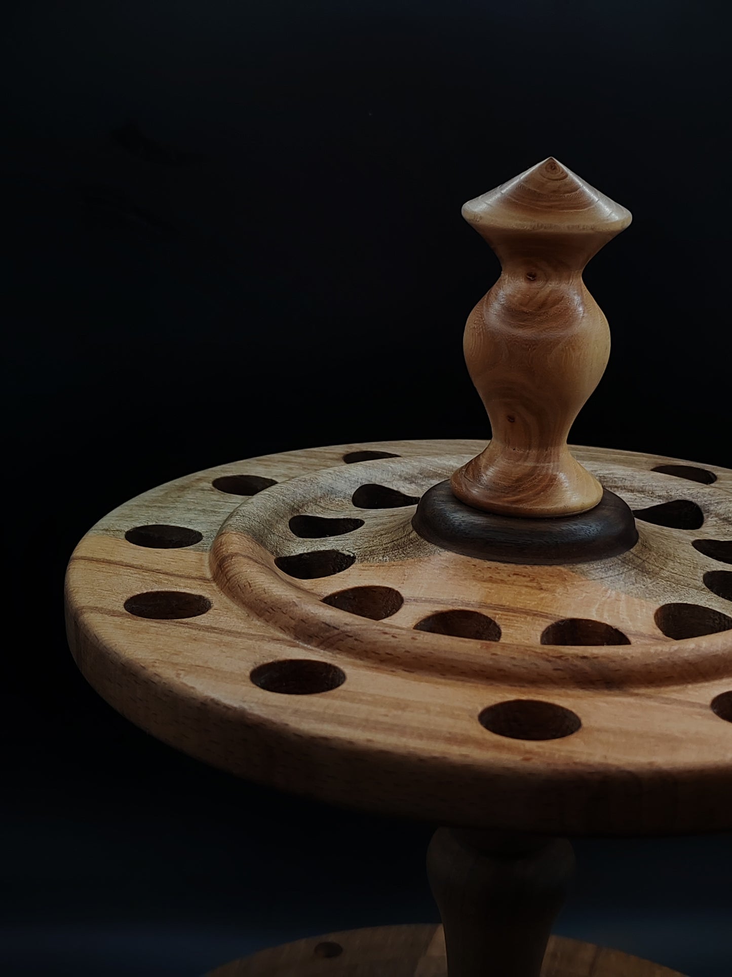 Spindle Stand for 24 Support & Drop Spindles – Beech, Walnut & Elm Wood | 17 cm Height | Handcrafted Organizer by Kravelli