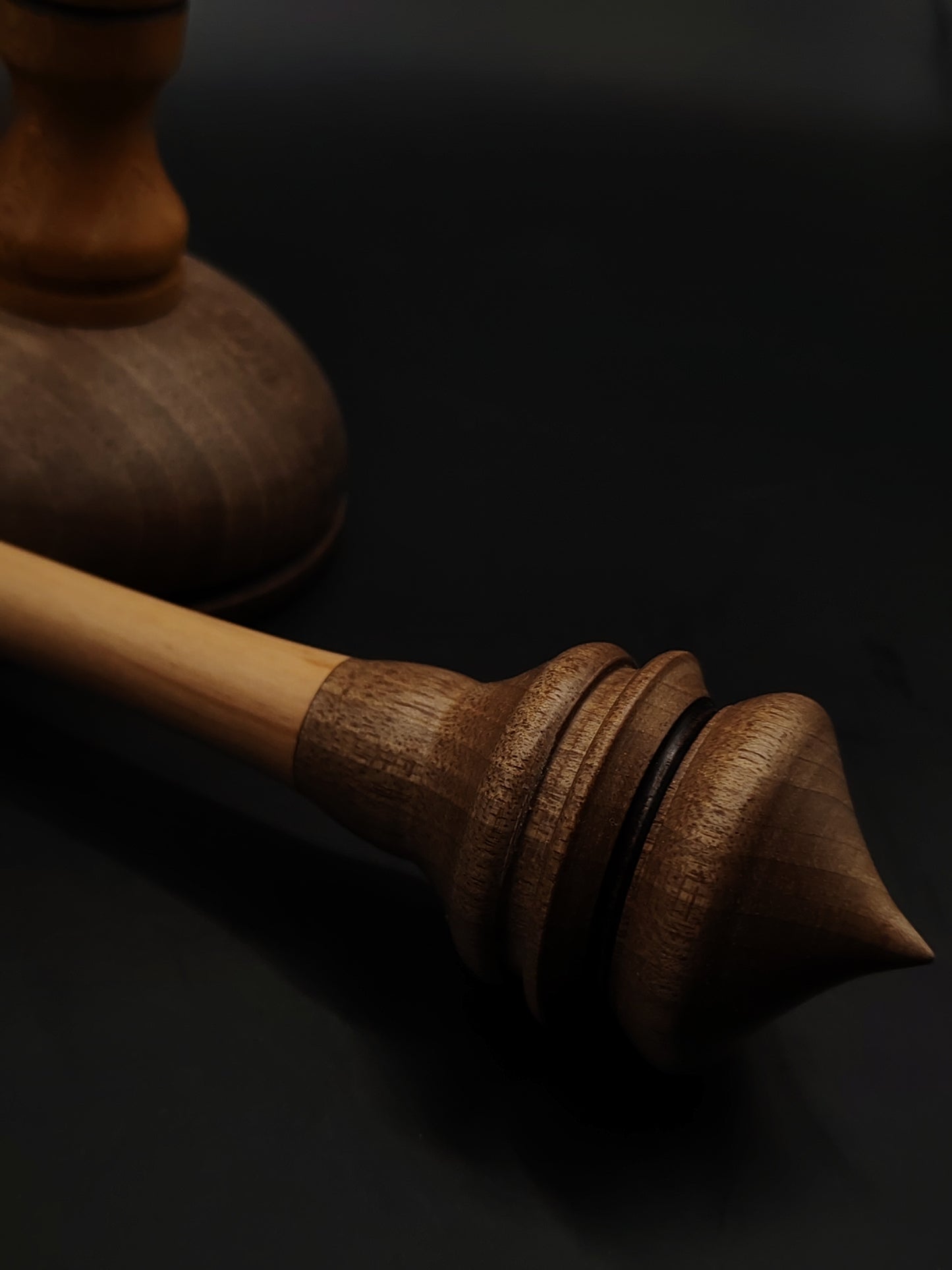 Support Spindle – Walnut Whorl & Pear Shaft (26 cm, 27 g) with Mulberry & Walnut Lap Bowl | Artisan Yarn Spinner | Kravelli