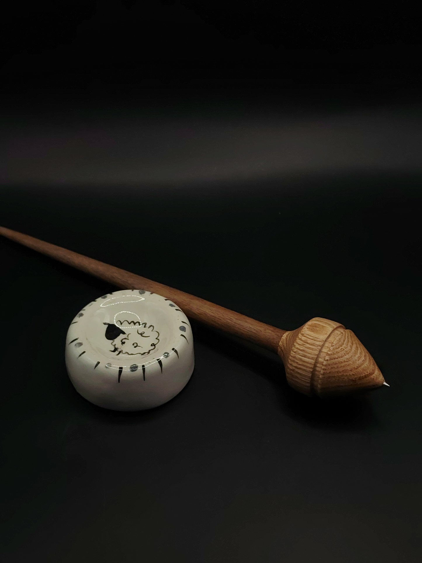 Support Spindle with Metal Tip – Oak Whorl & Walnut Shaft (25.5 cm / 22 g) + Ceramic Spinning Bowl | Handmade by Kravelli