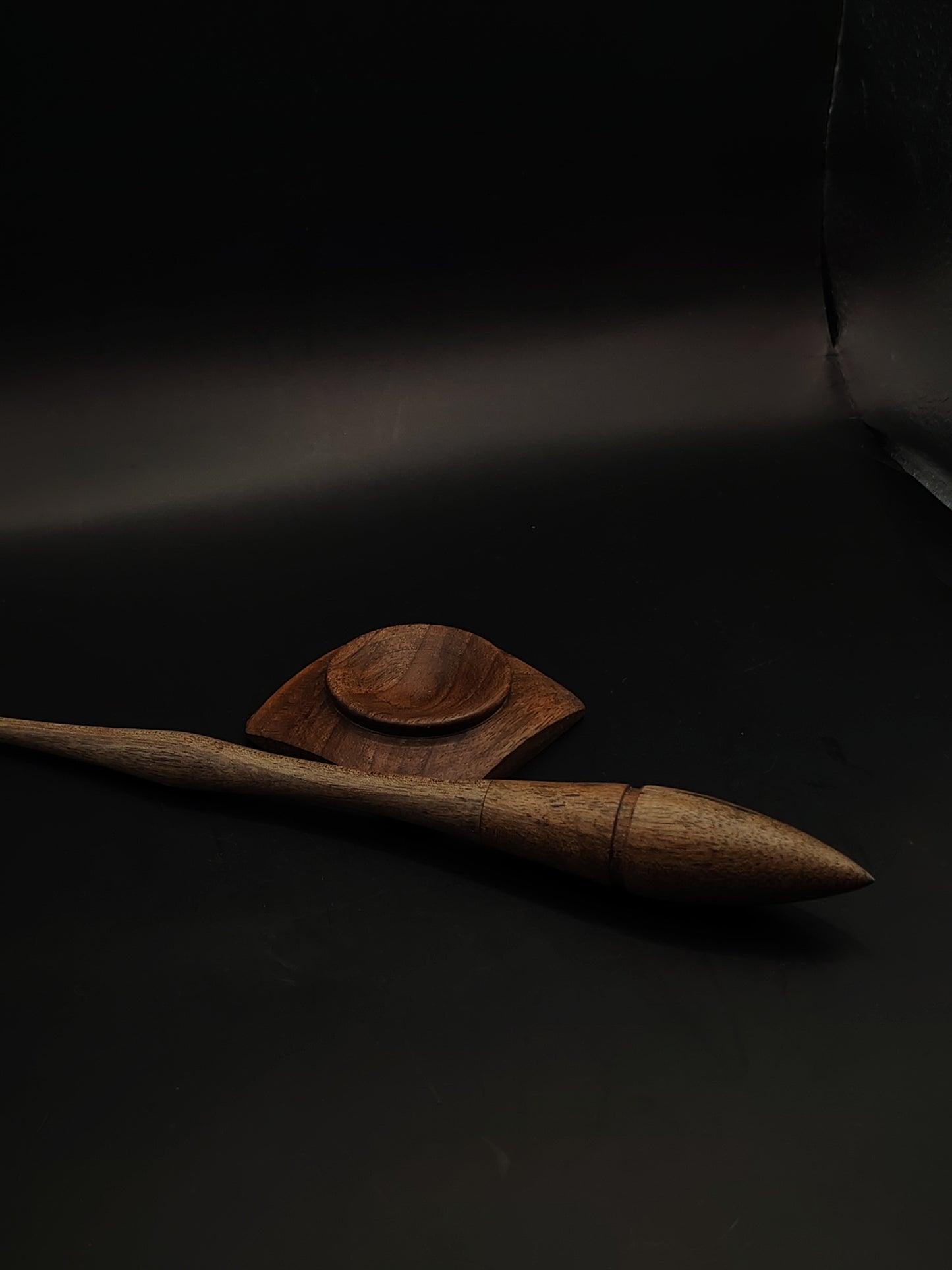 Goddess Support Spindle – Walnut Wood (24.5 cm / 9.6″, 22 g / 0.77 oz) + Walnut Spinning Bowl | Artisan Handmade by Kravelli