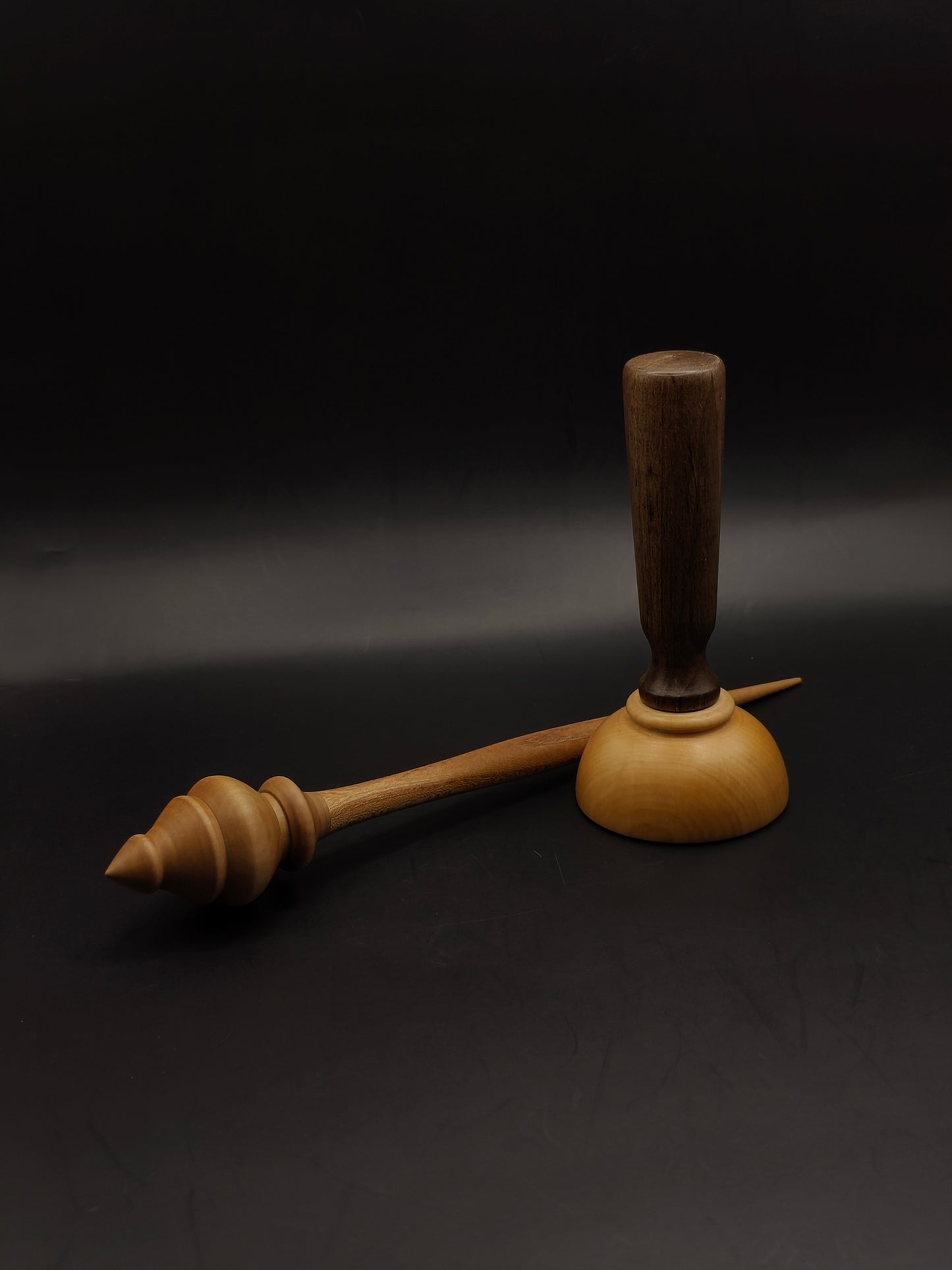 Support Spindle – Chestnut Shaft & Pear Whorl (26 cm / 10.2″, 28 g / 0.99 oz) + Apple/Walnut Lap Spinning Bowl | Artisan Handmade by Kravelli