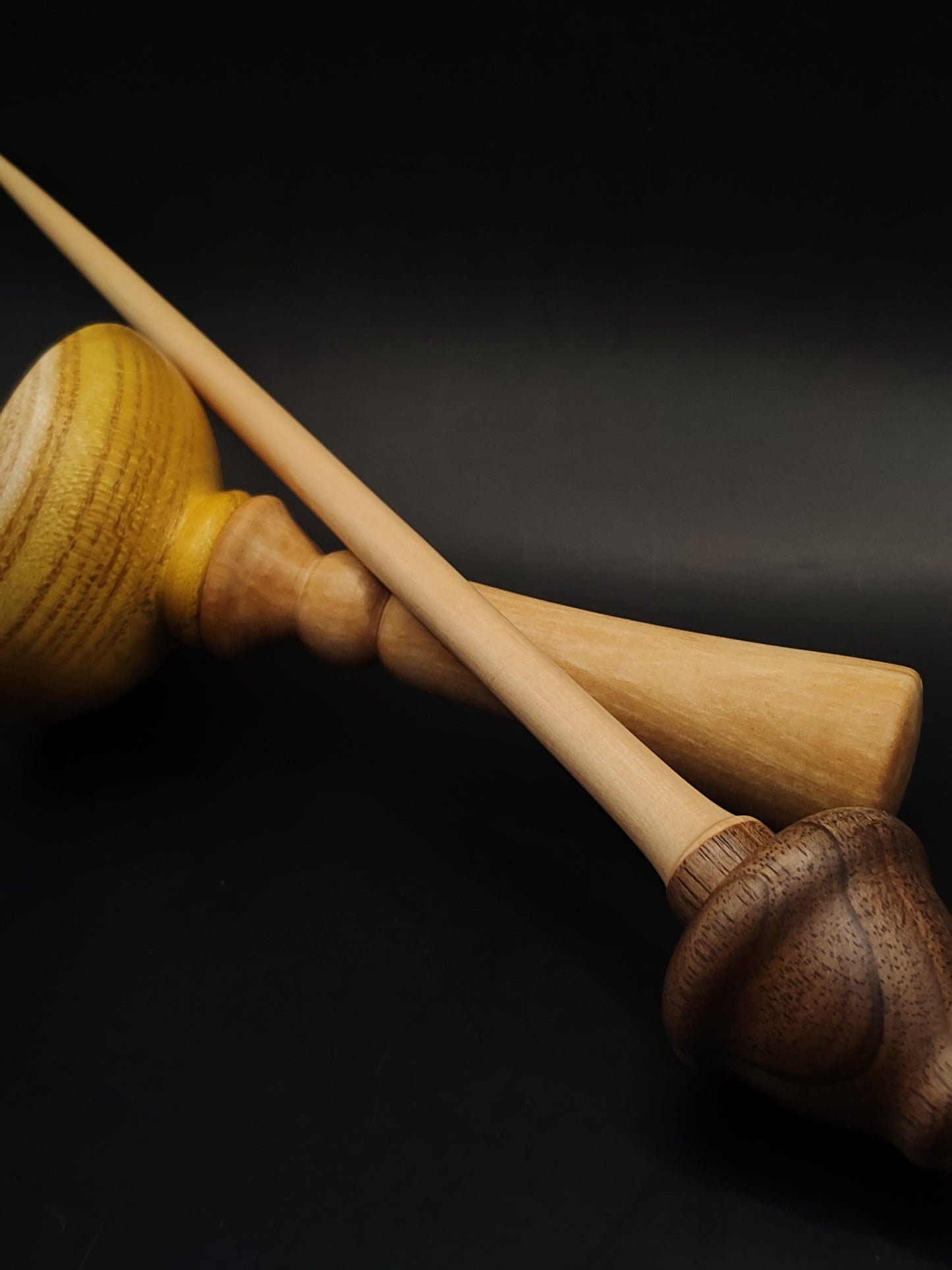 Support Spindle – Apple Shaft & Walnut Whorl, 27 cm / 10.6″, 22 g + Lap Bowl