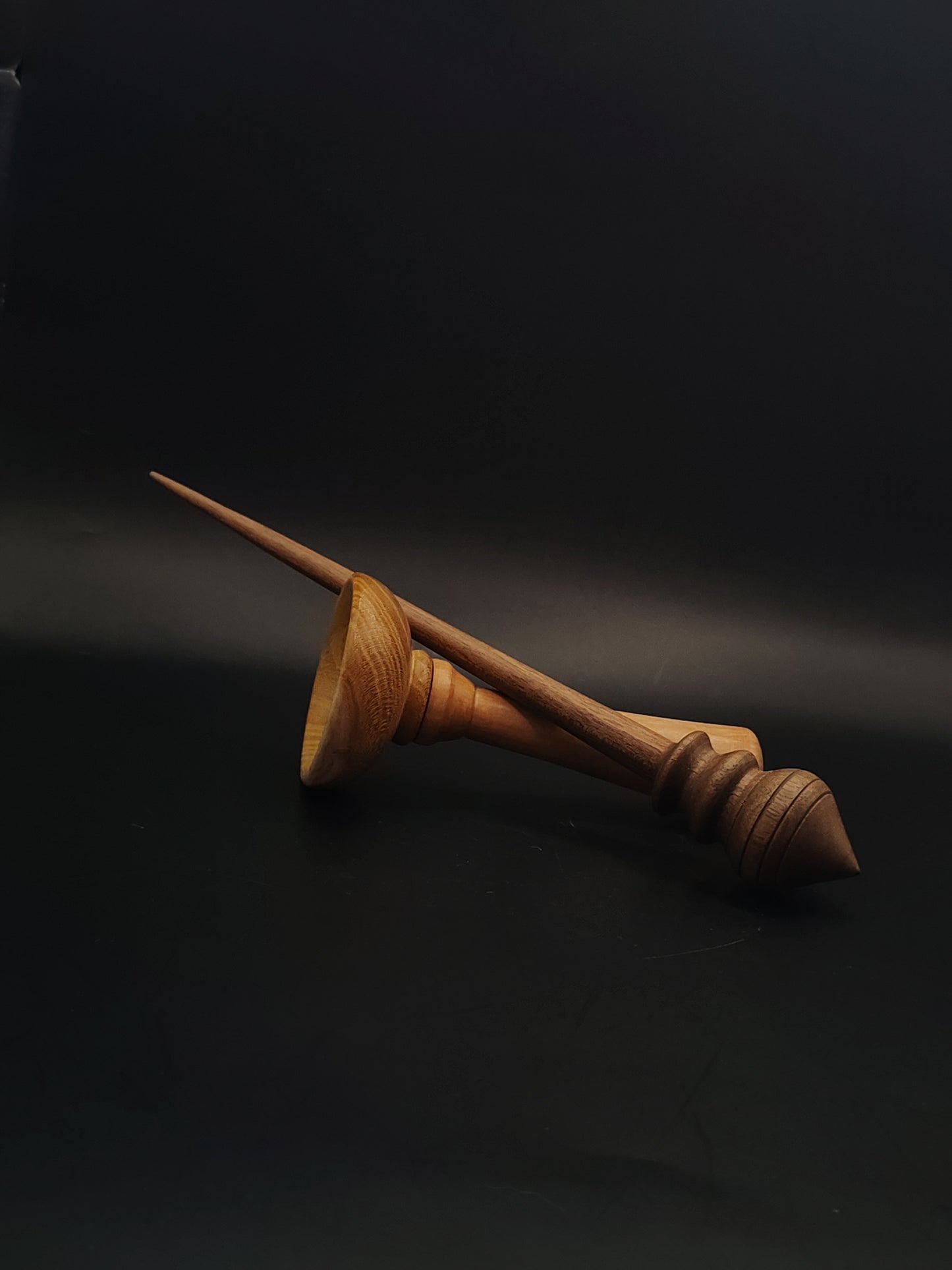 Support Spindle for Yarn Spinning – Walnut Wood, 26 cm (10.2″), 24 g, Lap Bowl