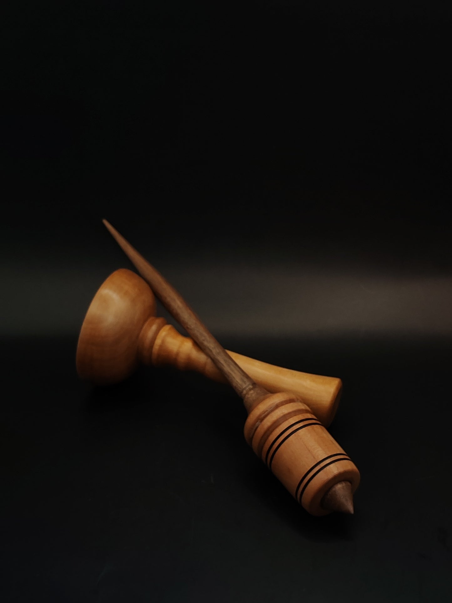 Support Spindle for Yarn Spinning – Walnut & Pear, 24.5 cm (9.6″), 37 g Lap Bowl