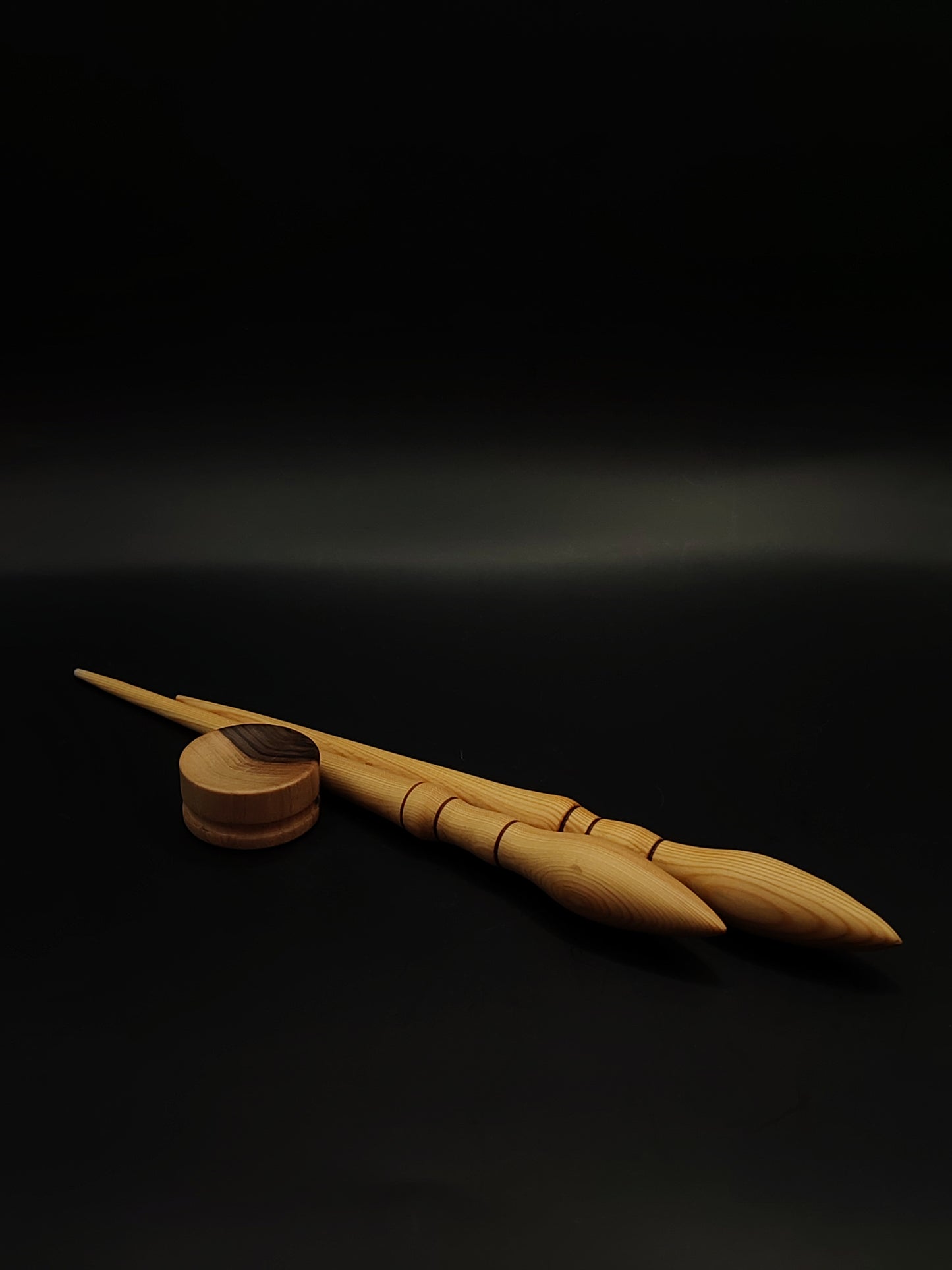 Support Spindle Set of 2 Larch Wood 23g 27cm 23g 26.5cm Walnut Bowl