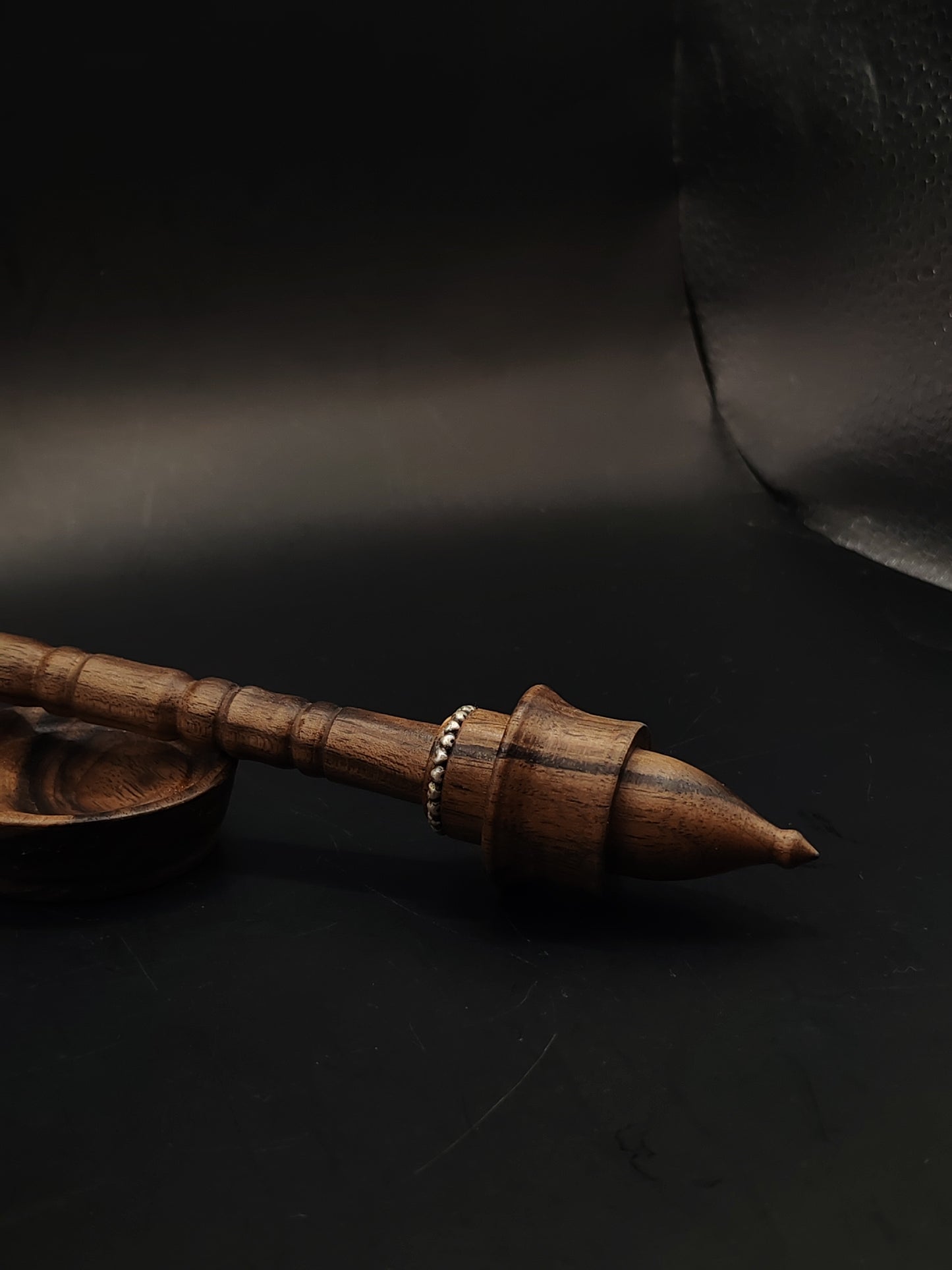 Walnut Support Spindle with Silver Ring – 19g