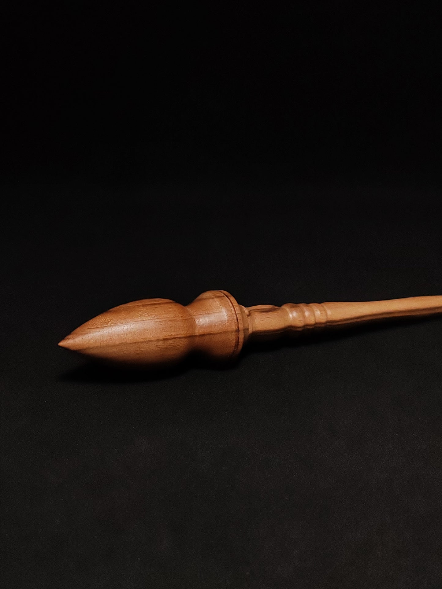 Support Spindle: Walnut (26.5 cm / 10.43 inches, 30 g / 1.06 oz)