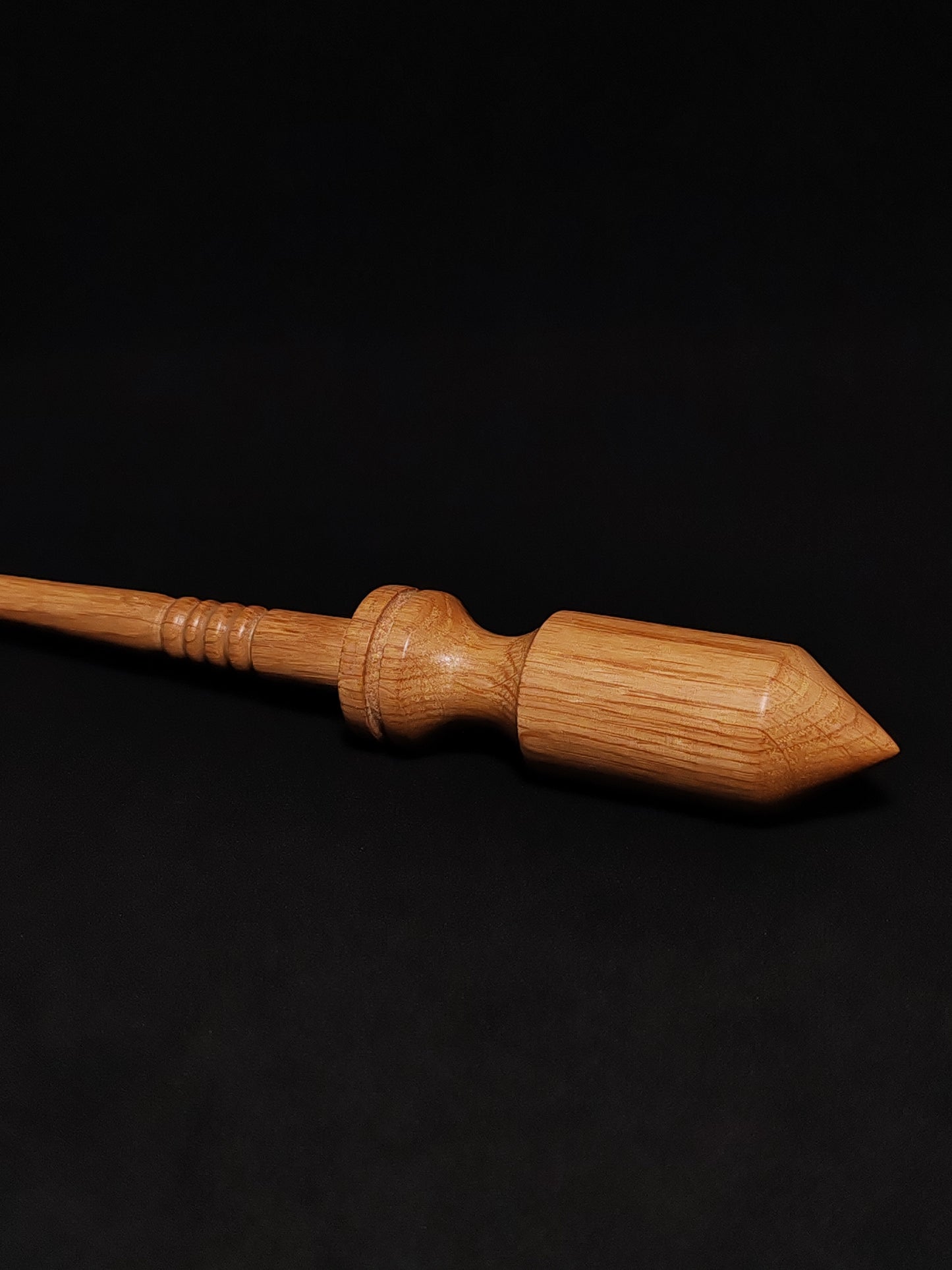 Artisan Support Spindle: Oak Wood (25.5 cm / 10.04 inches, 30 grams / 1.06 ounces) Covered with Natural Beeswax