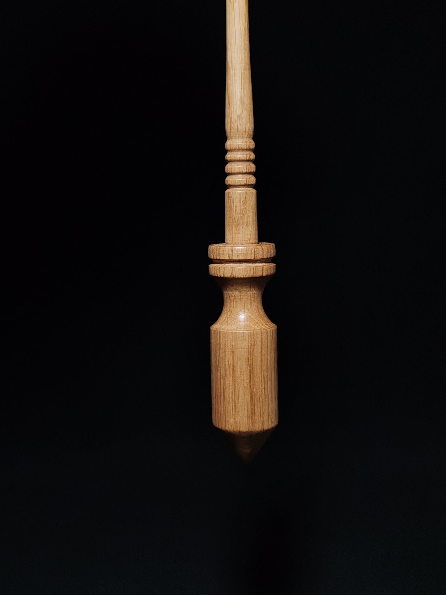 Artisan Support Spindle: Oak Wood (25.5 cm / 10.04 inches, 30 grams / 1.06 ounces) Covered with Natural Beeswax