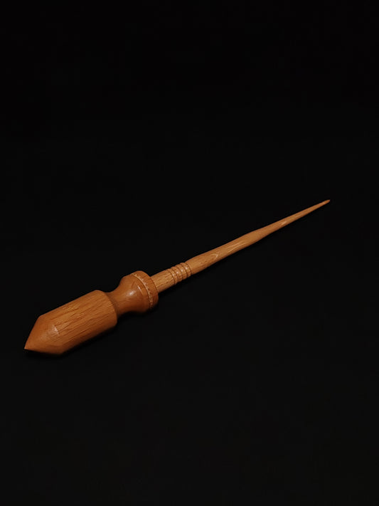 Artisan Support Spindle: Beechwood Shaft and Oak Whorl (27 cm / 10.63 inches, 36 grams / 1.27 ounces)