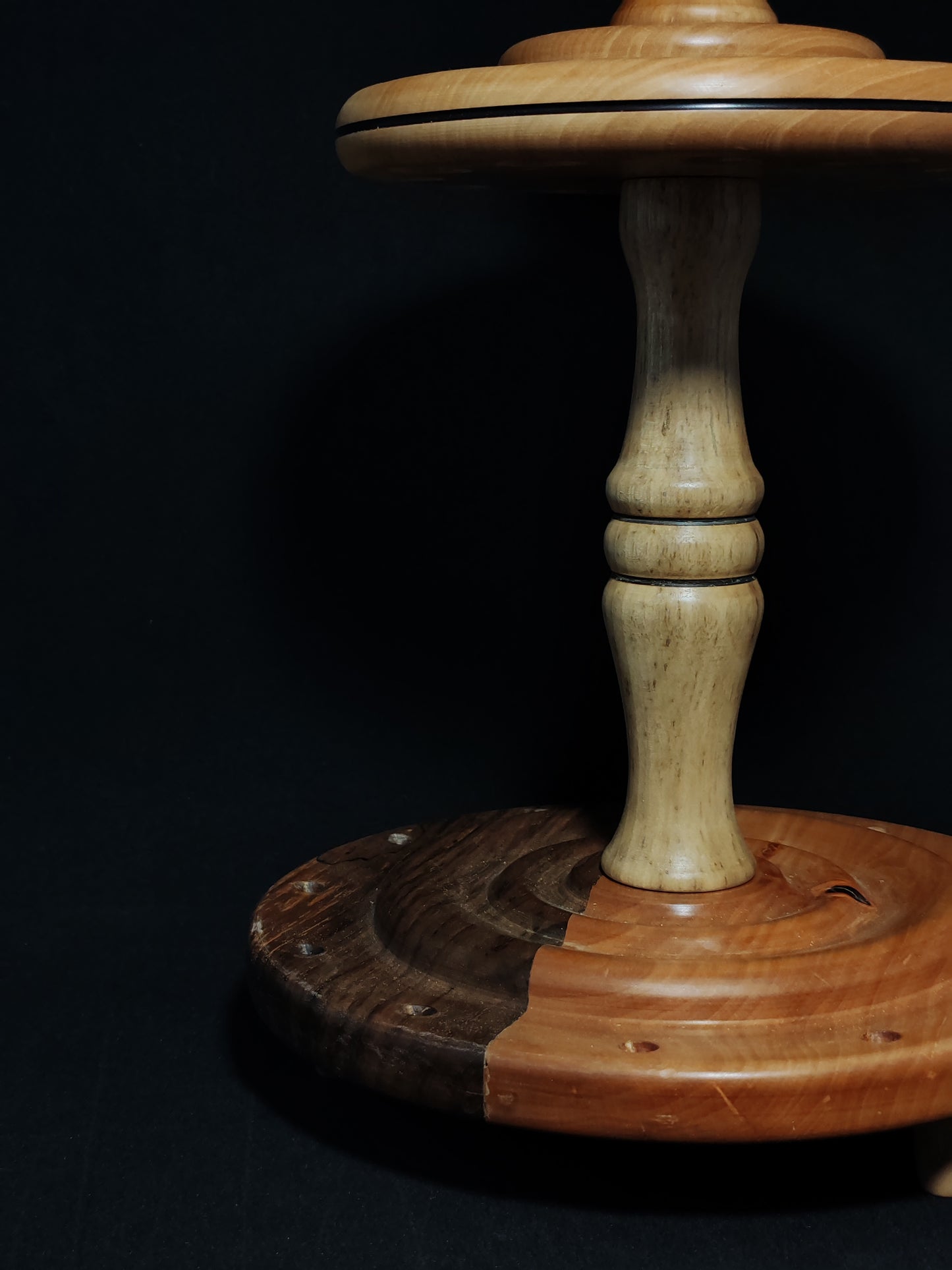 Spindle Stand: Walnut, Pear, and Chestnut (31 cm Height) for 12 Drop and Support Spindles