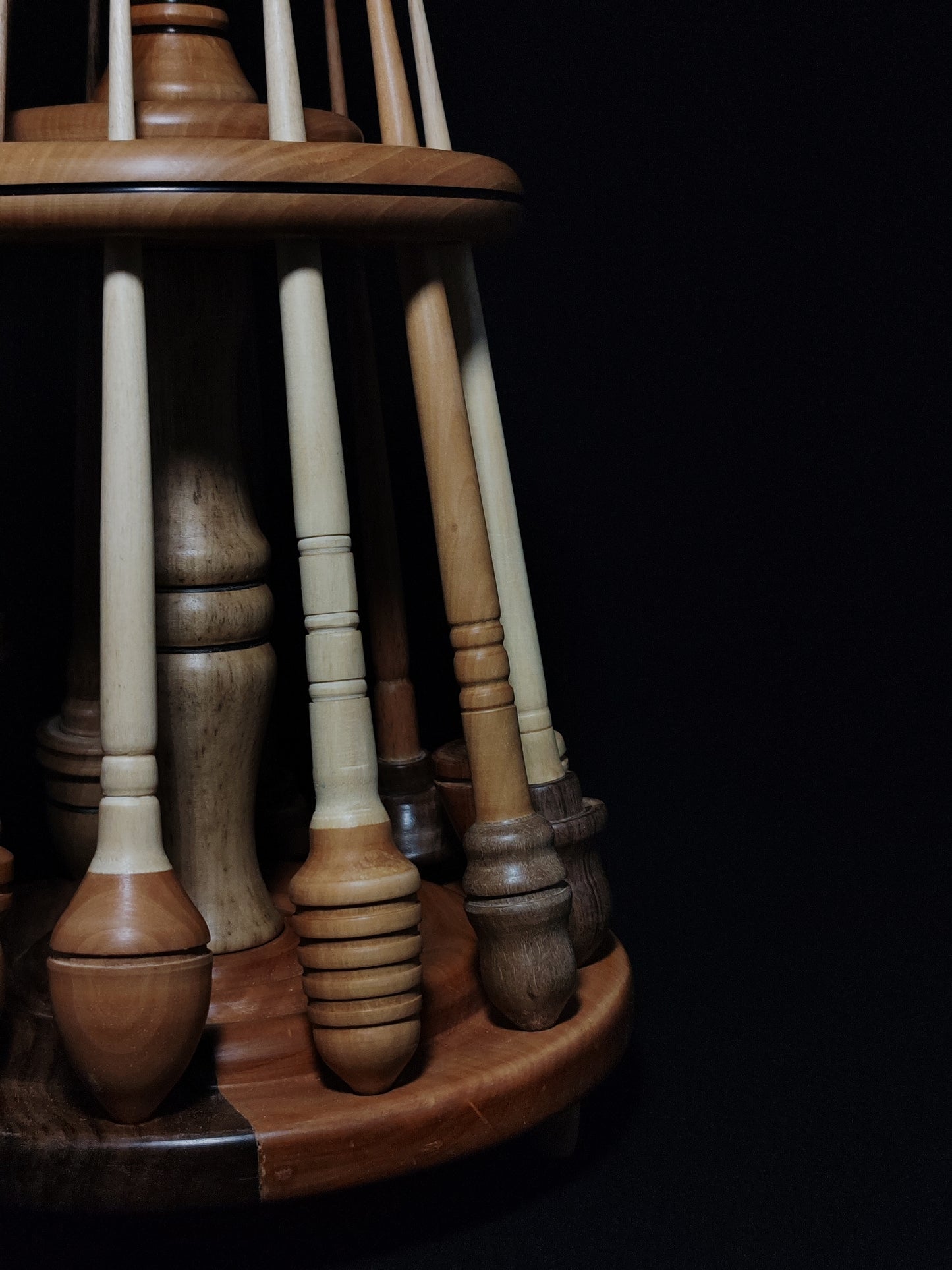 Spindle Stand: Walnut, Pear, and Chestnut (31 cm Height) for 12 Drop and Support Spindles