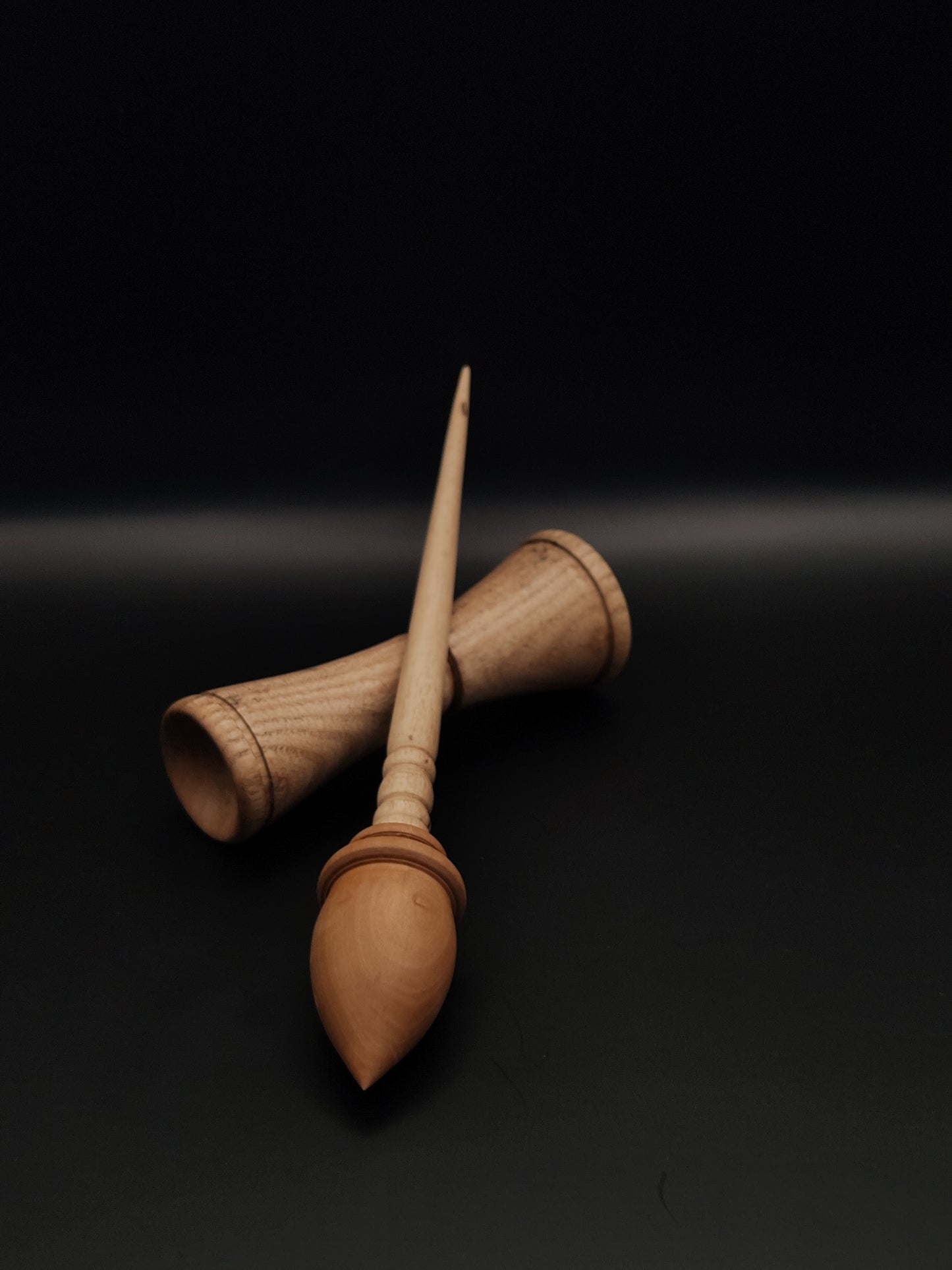 Support Spindle Set: Chestnut Shaft & Pear Whorl (28 cm / 11.02 inches, 28 g / 0.99 oz) with Aged Oak Double-Sided Lap Support Bowl (13 cm / 5.12 inches)