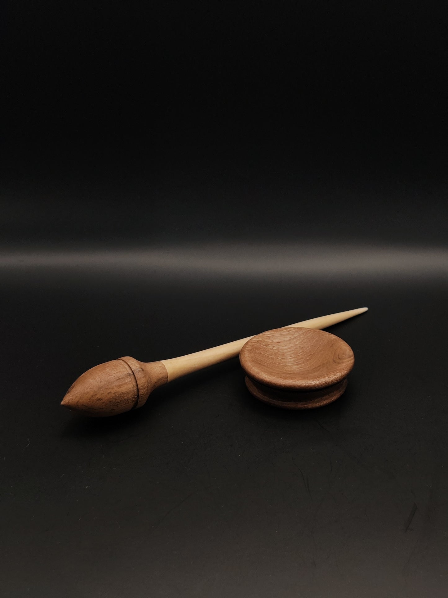 Support Spindle Set: Apple and Walnut (20 cm / 7.87 inches, 12 g / 0.42 oz) with Walnut Support Bowl