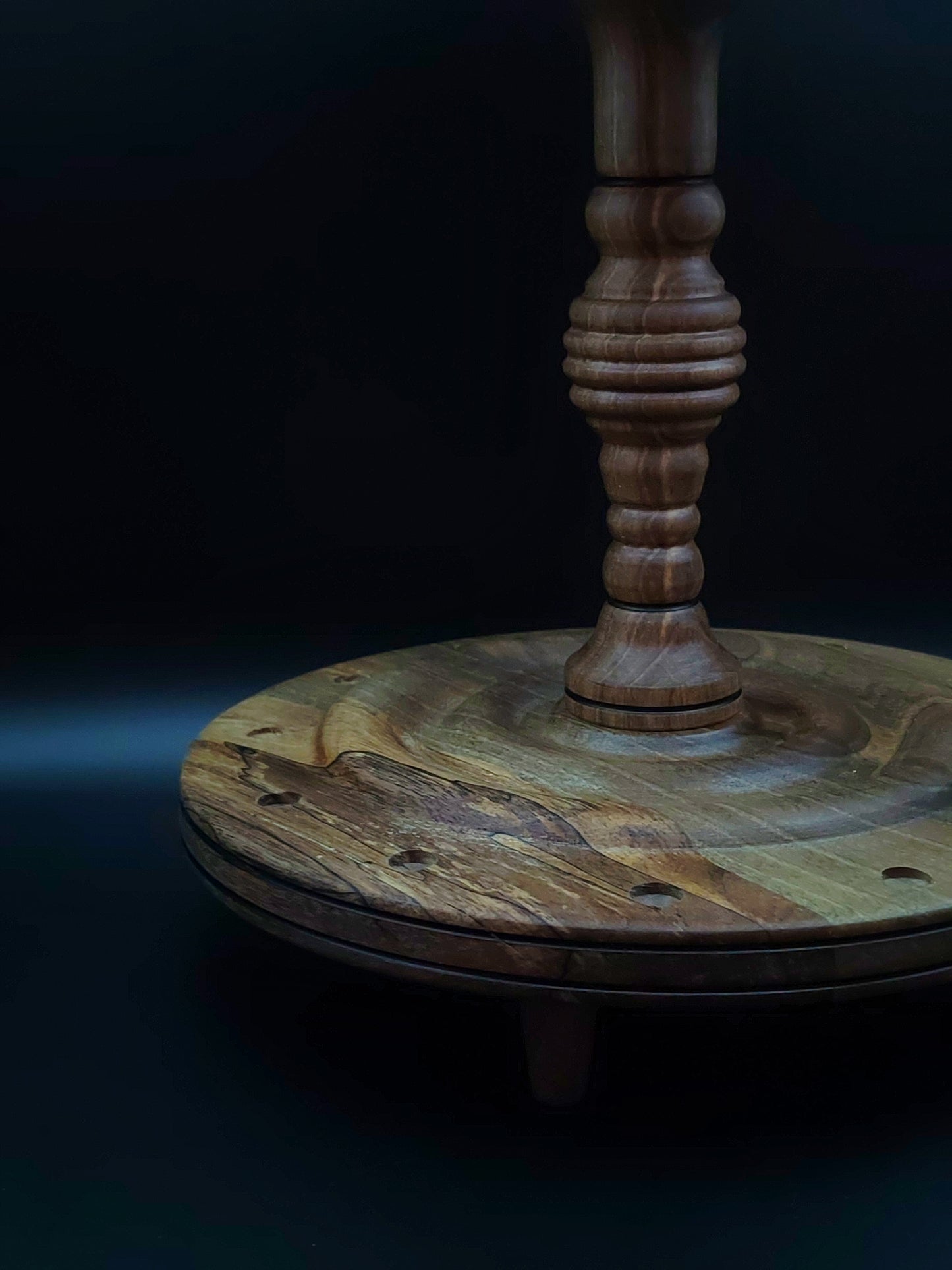 Spindle Stand: Walnut Wood (Holds 12 Spindles, 17 cm / 6.69 in Between Discs)