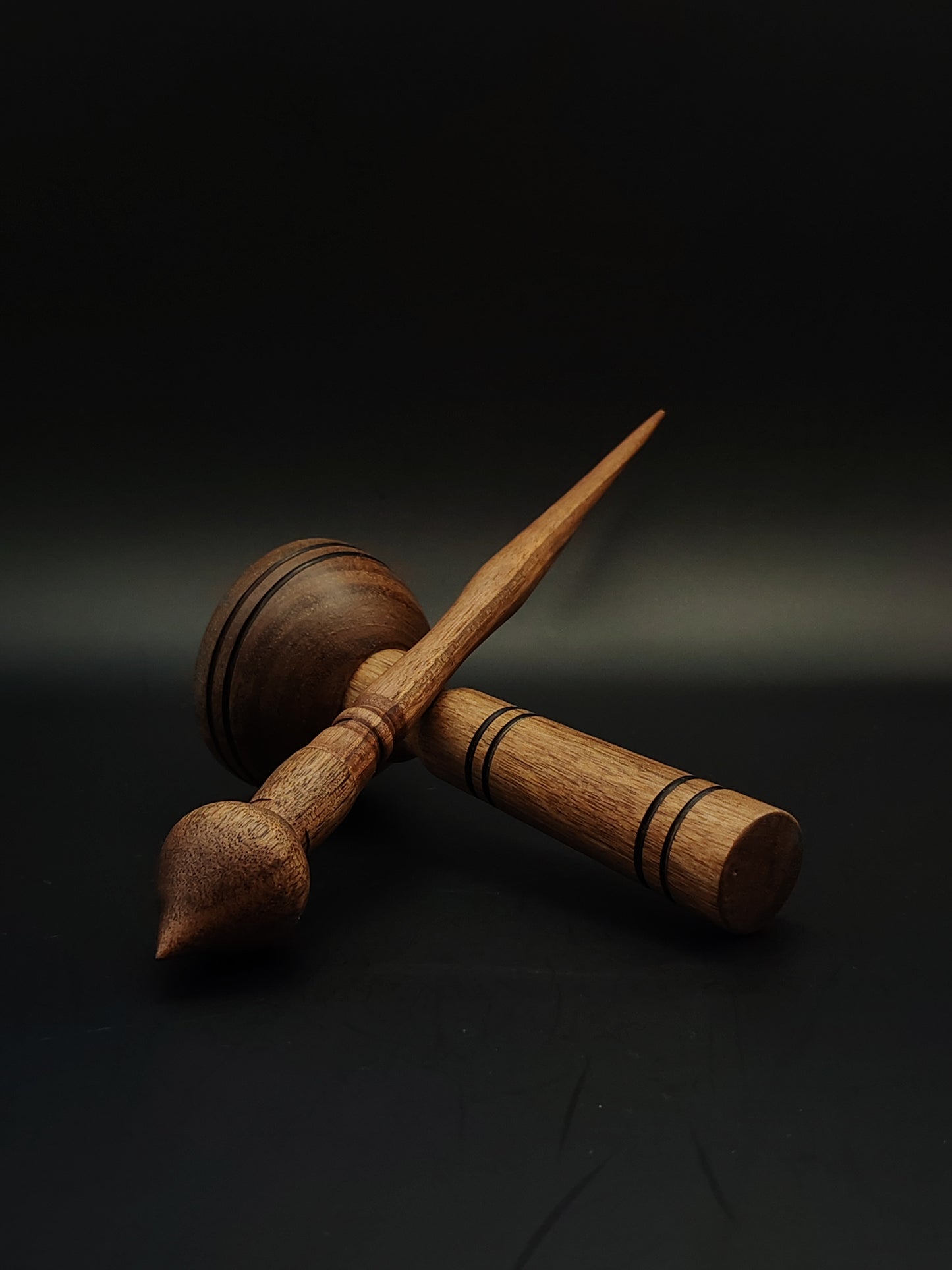 Support Spindle – Walnut Wood (24.5 cm / 9.6″, 19 g / 0.67 oz) + Walnut Lap Spinning Bowl | Artisan Handmade by Kravelli