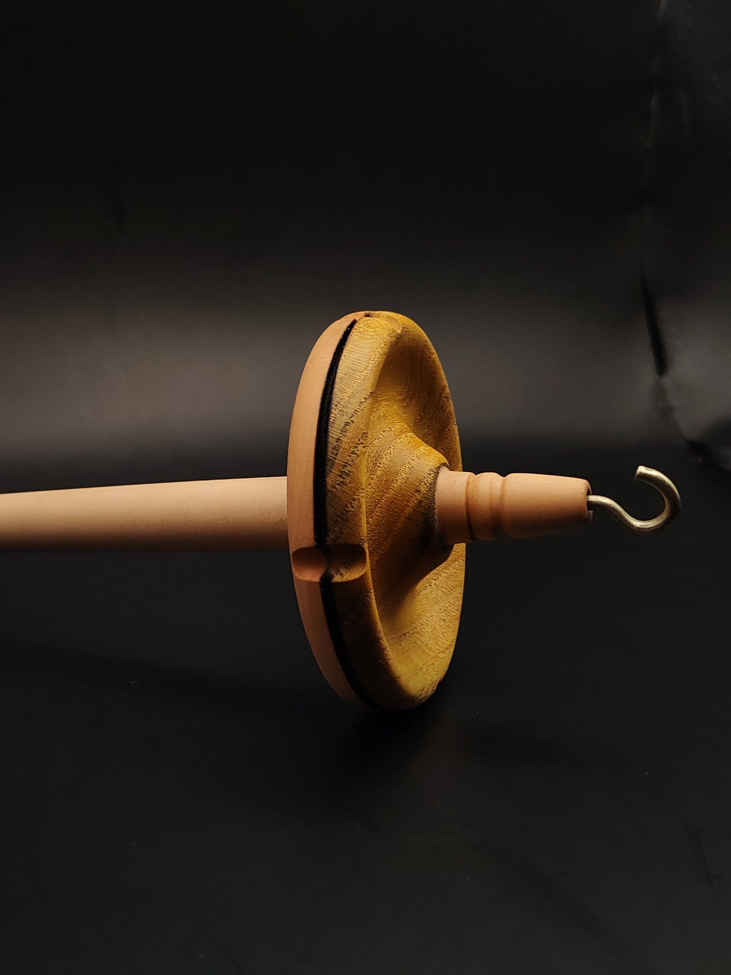 Drop Spindle – 32g / 1.12oz, 27cm / 10.62in – Apple Shaft with Pear & Mulberry Whorl | Balanced Spindle for Hand Spinning | Kravelli Spindles