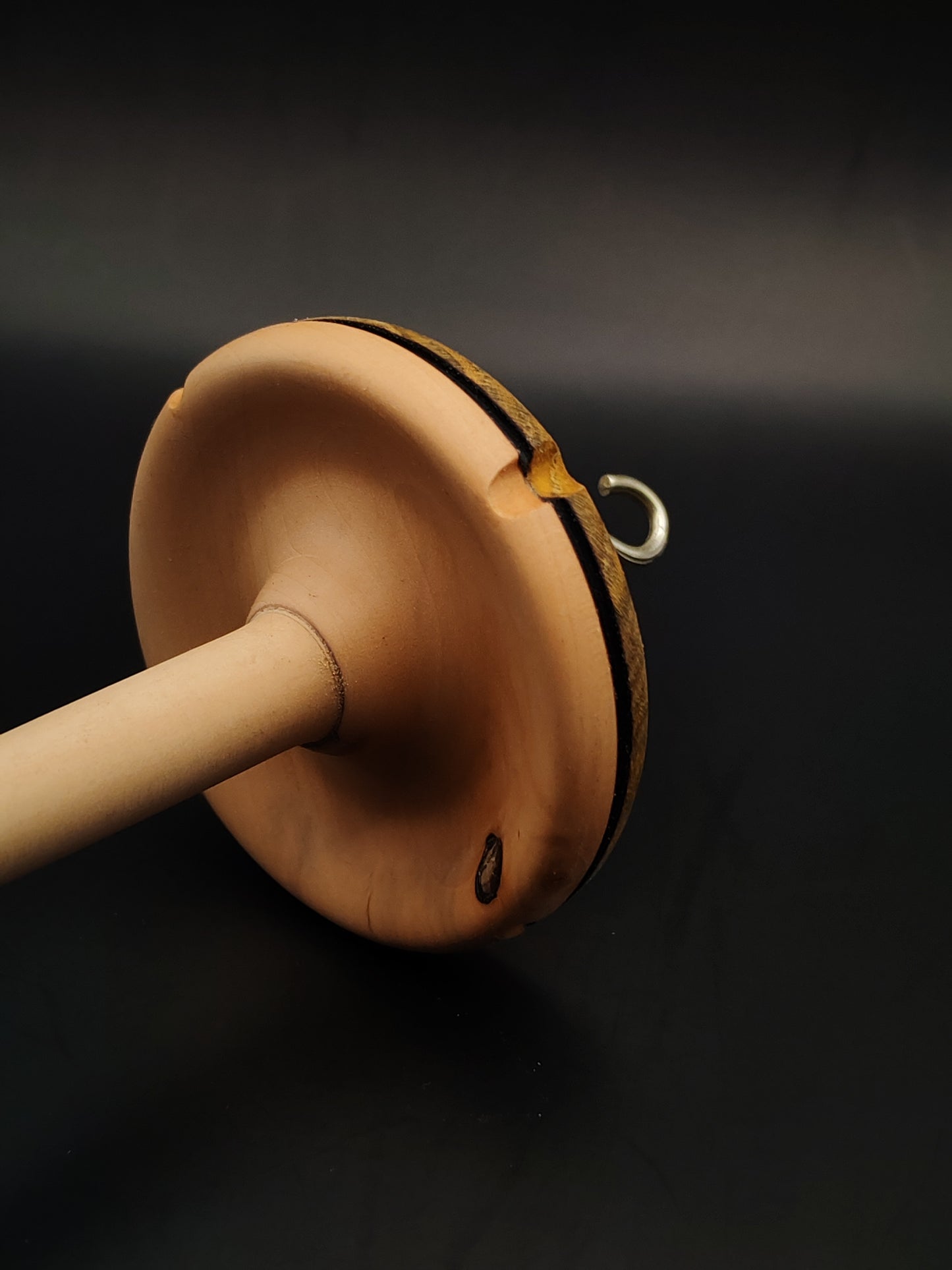 Drop Spindle – 32g / 1.12oz, 27cm / 10.62in – Apple Shaft with Pear & Mulberry Whorl | Balanced Spindle for Hand Spinning | Kravelli Spindles