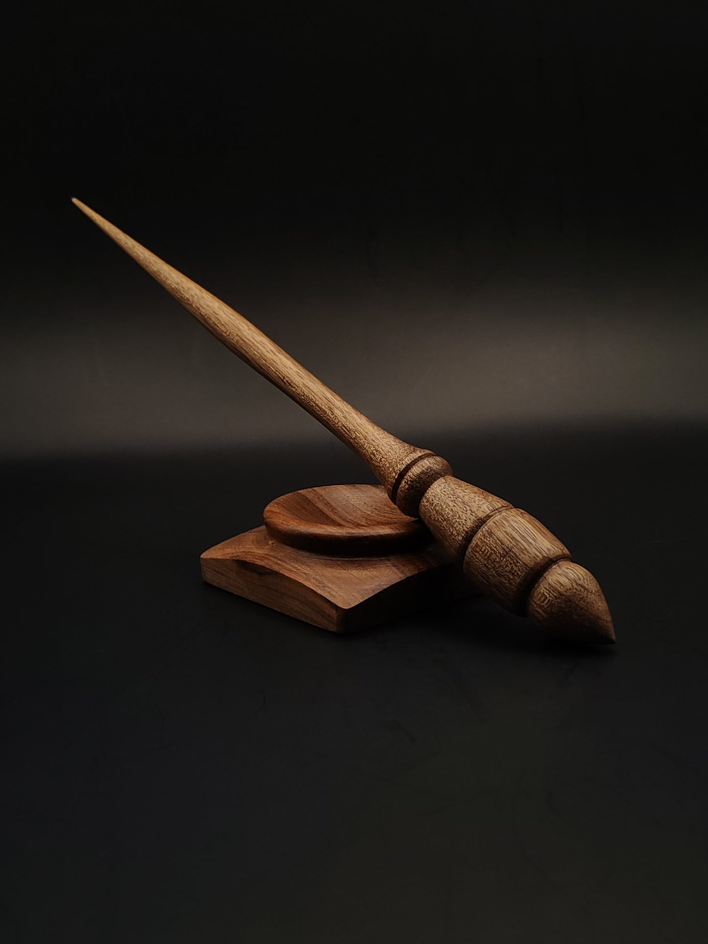 Walnut Artisan Support Spindle Set – 17g / 0.59oz, 24cm / 9.44in – With Walnut Support Bowl | Lightweight & Balanced Spindle for Supported Spinning | Kravelli Spindles