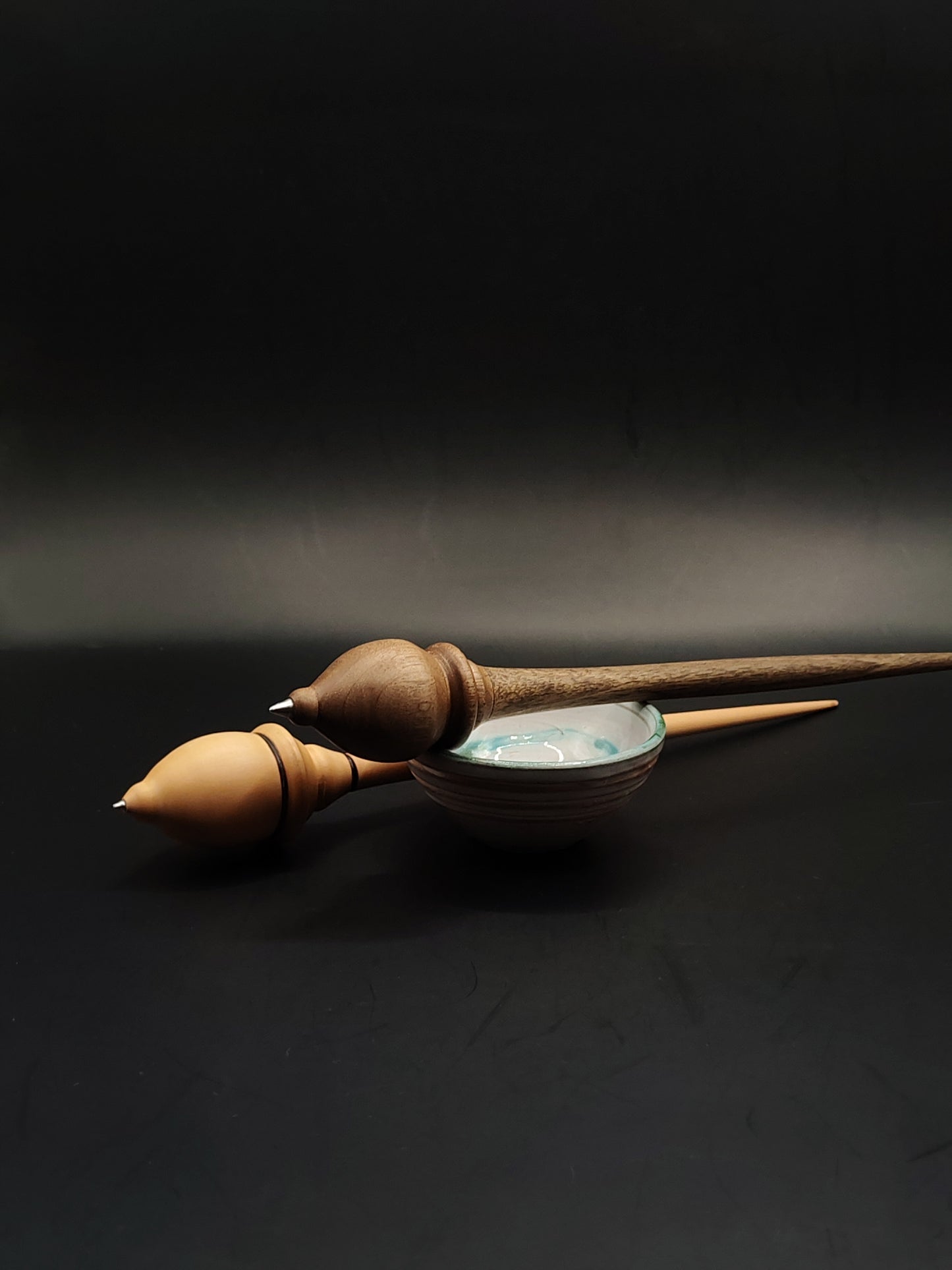 Metal Tip Support Spindle Set – Walnut & Pear | 23g, 24.5–25.5cm | With Complimentary Ceramic Support Bowl | Precision Spinning Tools | Kravelli