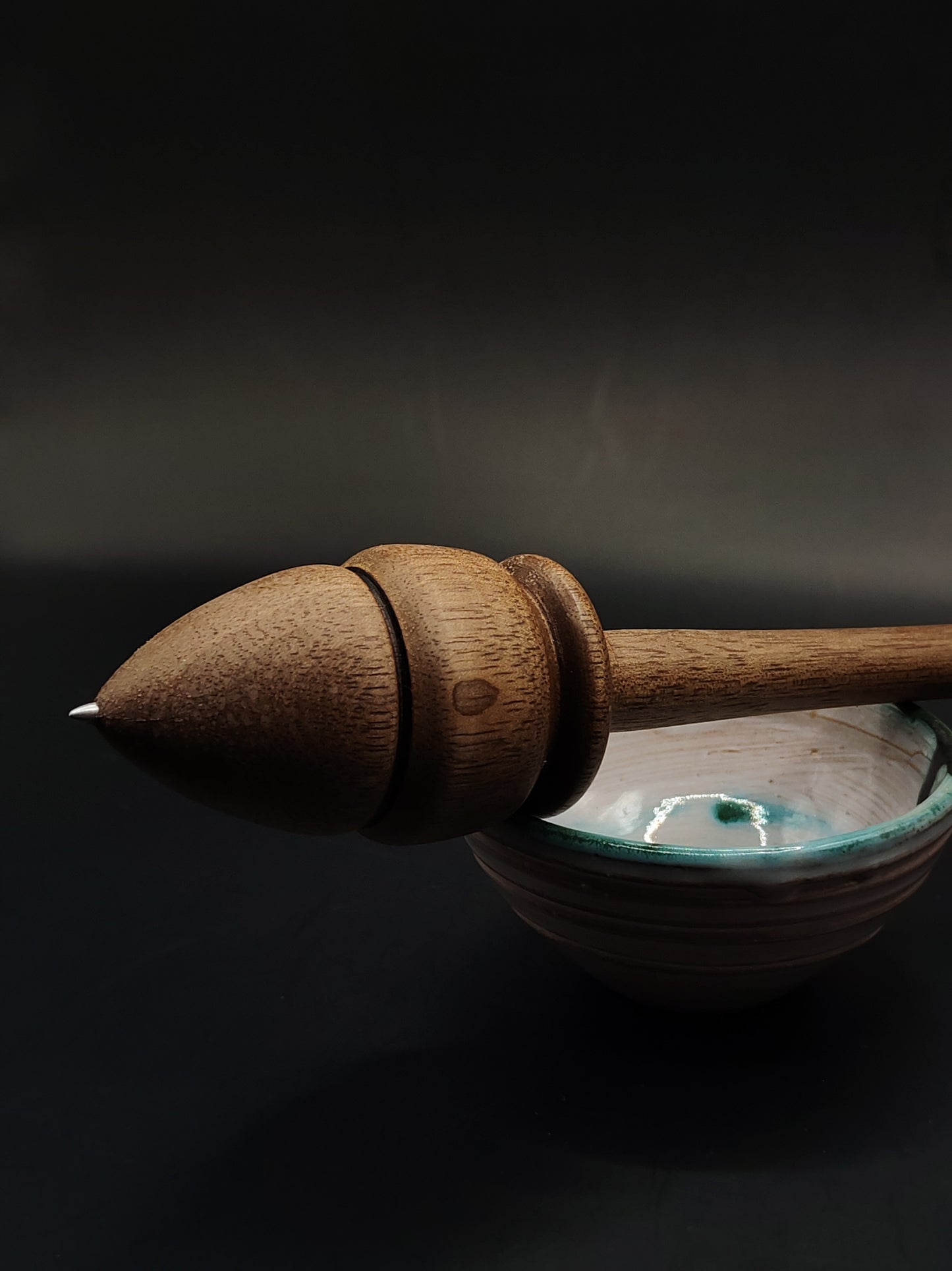Support Spindle Set: Walnut with Metal Tip (24.5 cm / 9.65 in, 33 g / 1.16 oz) with Complimentary Ceramic Support Bowl